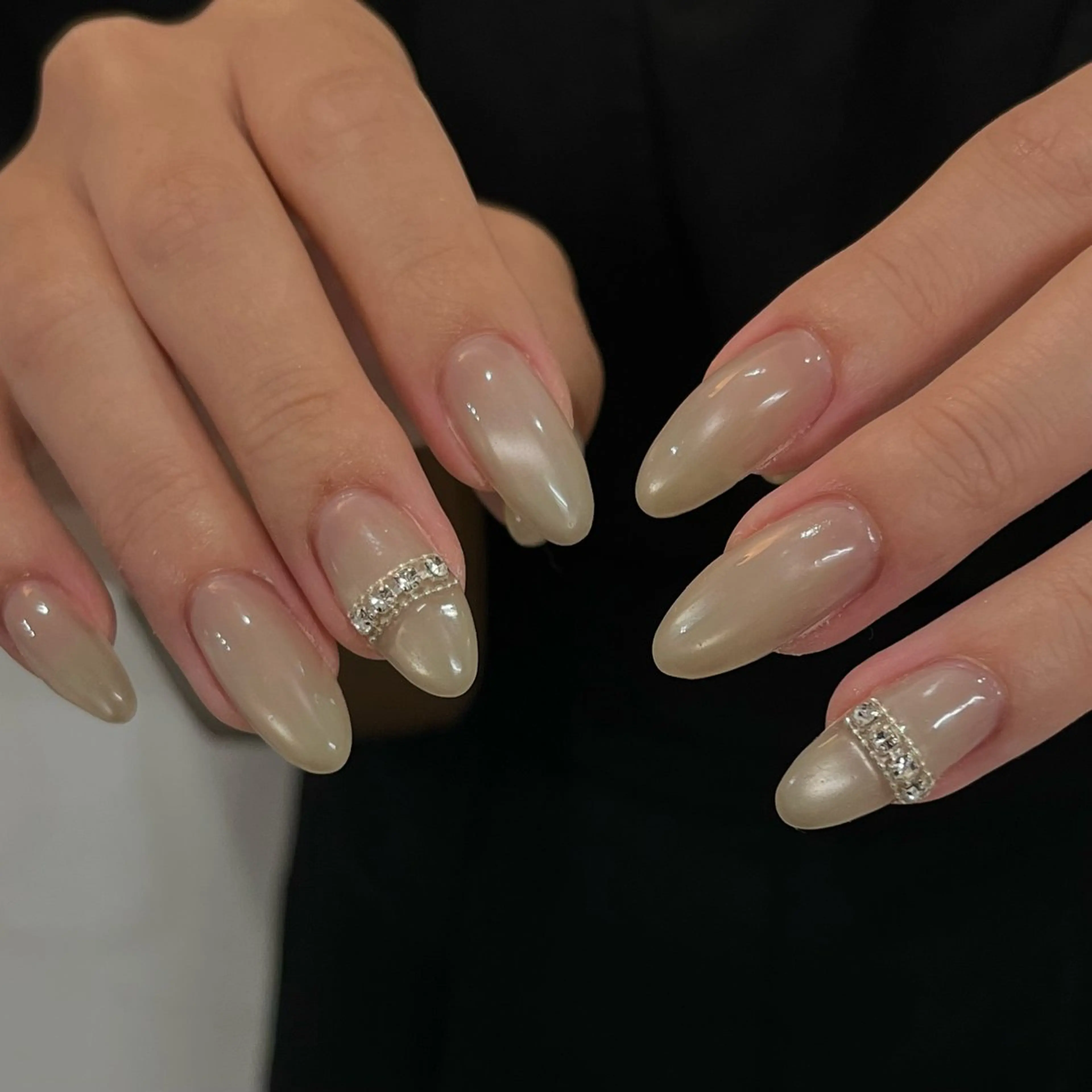 ネイル Ray. ちゅるん系ニュアンスのエステ・リラクイメージ