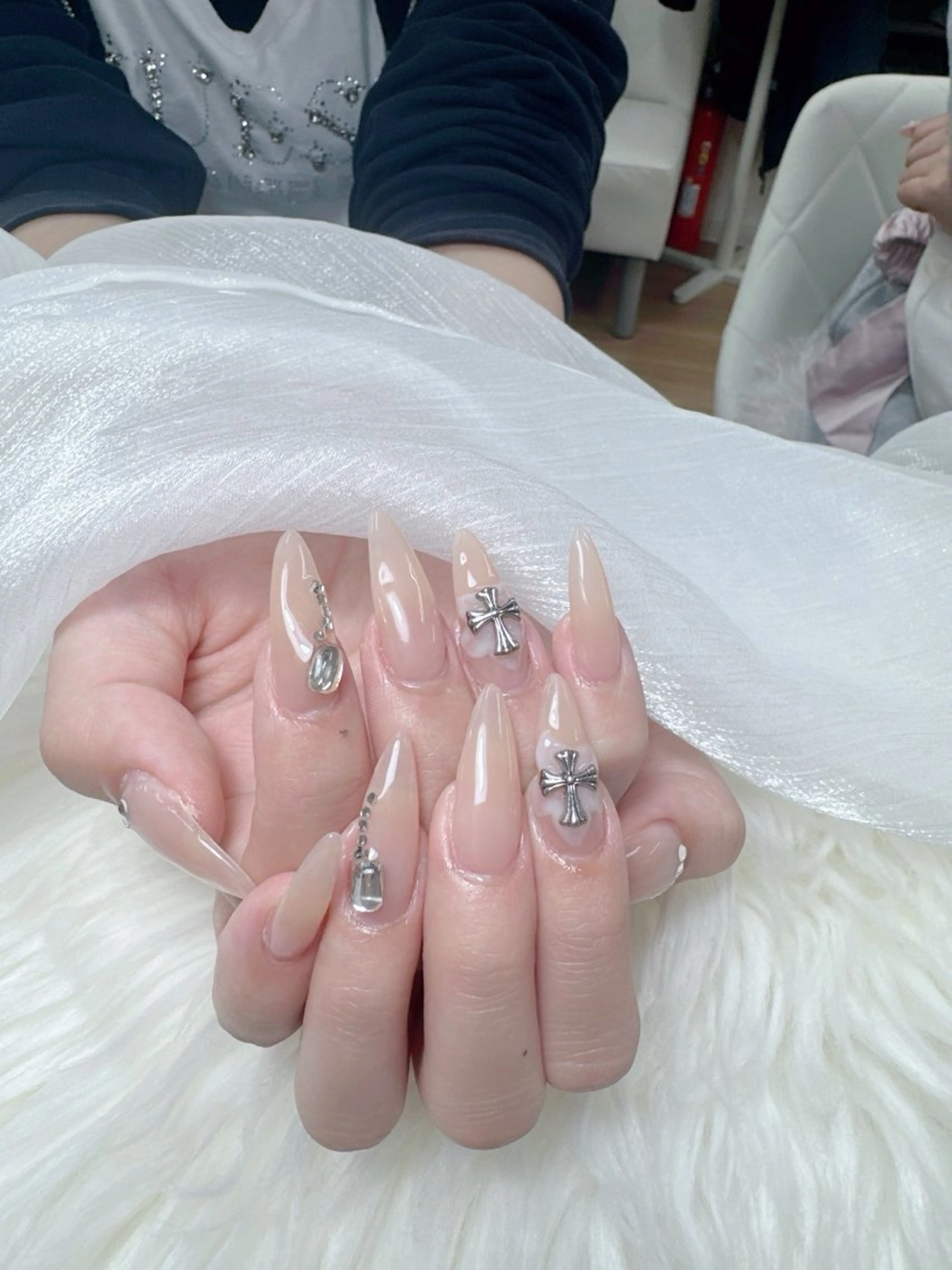 ネイル フレンチネイル グラデーション 韓国ネイル マグネットネイル ミラーネイル ハンドネイル Hara Nail 【パラジェル使用】のネイルデザイン