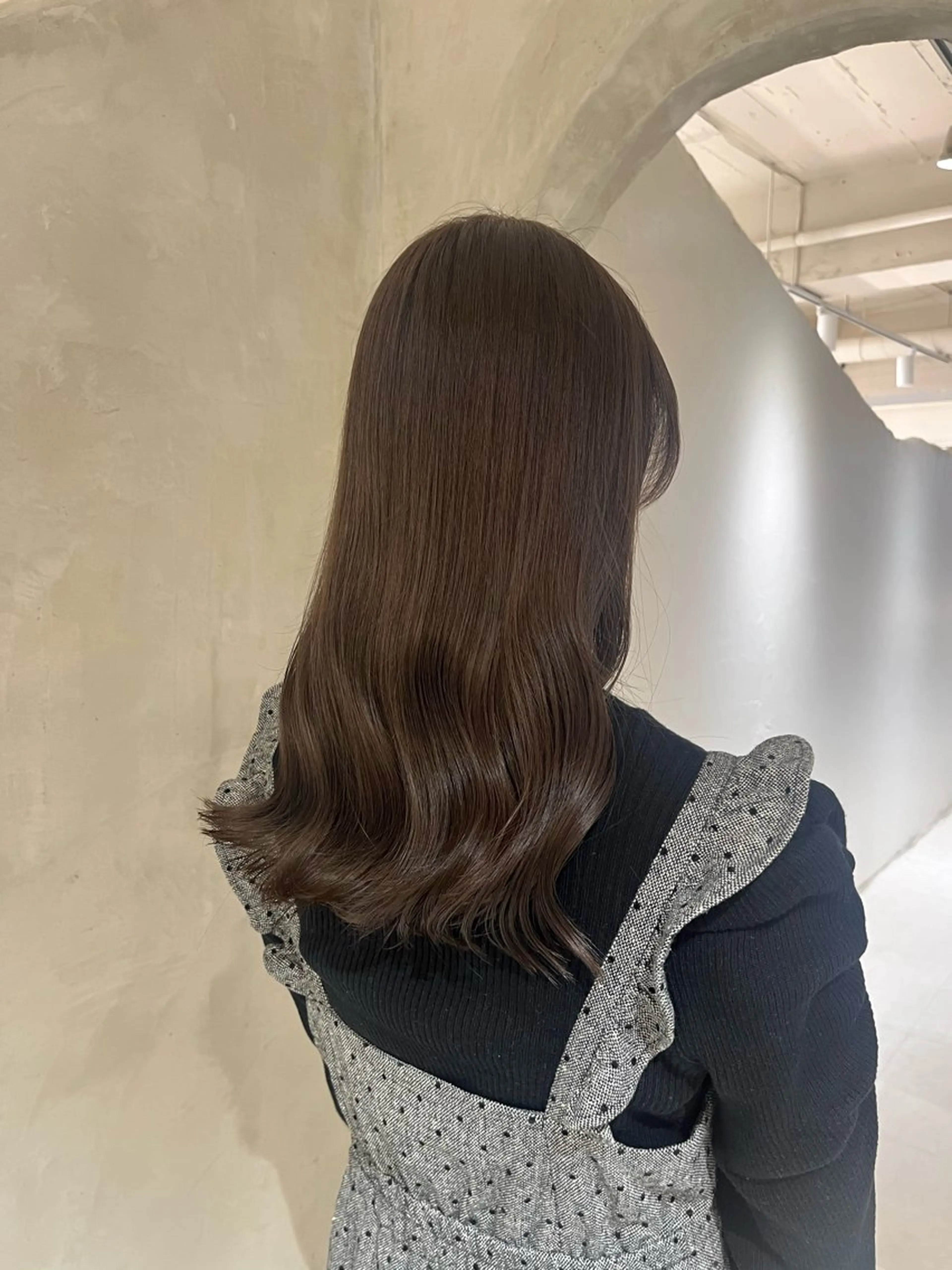 セミロング カラー ベージュカラー 透明感カラー ヘアカラー 切りっぱなしボブ/ 艶カラー/綾莉のヘアスタイル