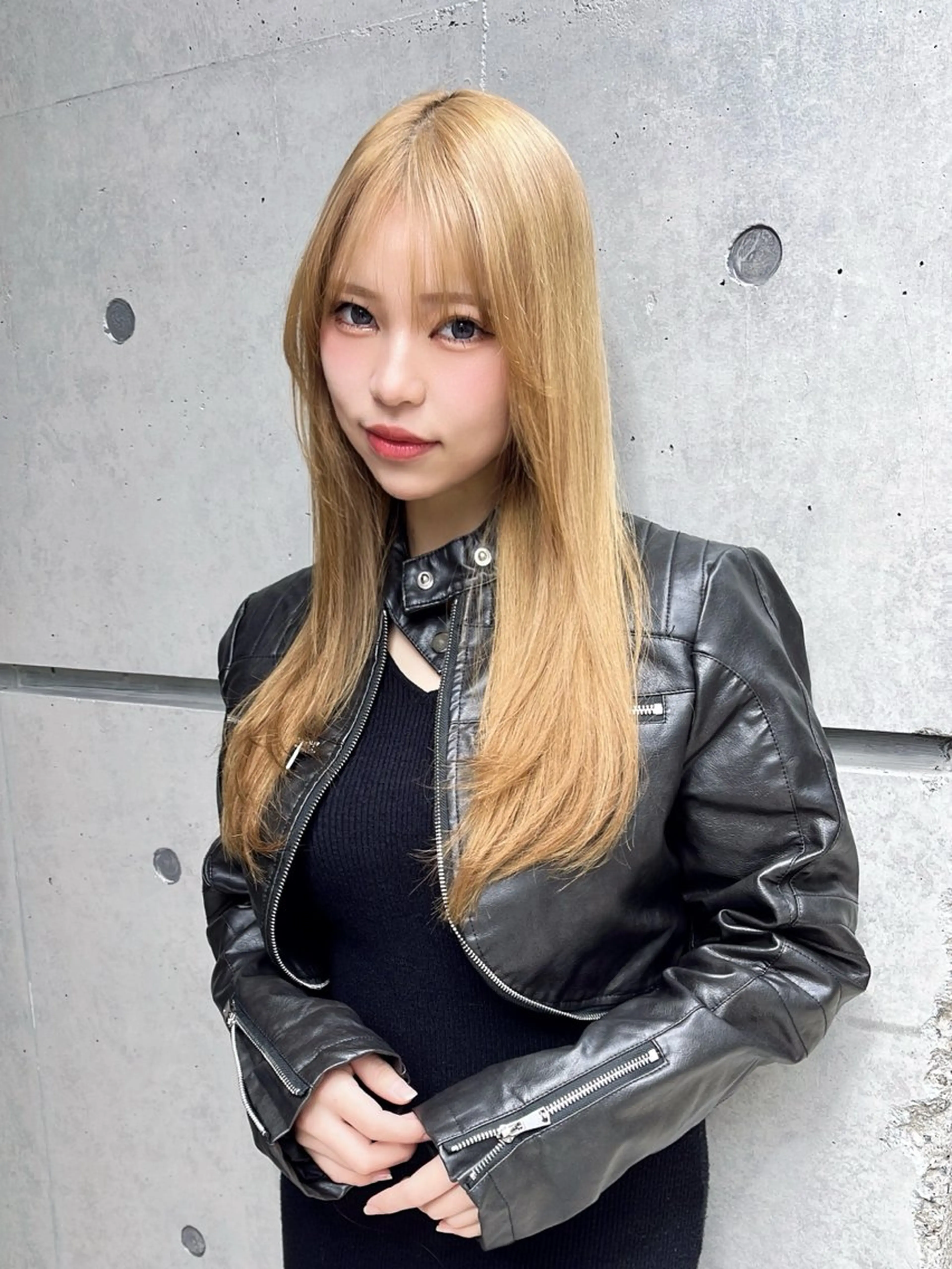 ロング 透明感カラー/ レイヤー/箕浦 稜真のヘアスタイル