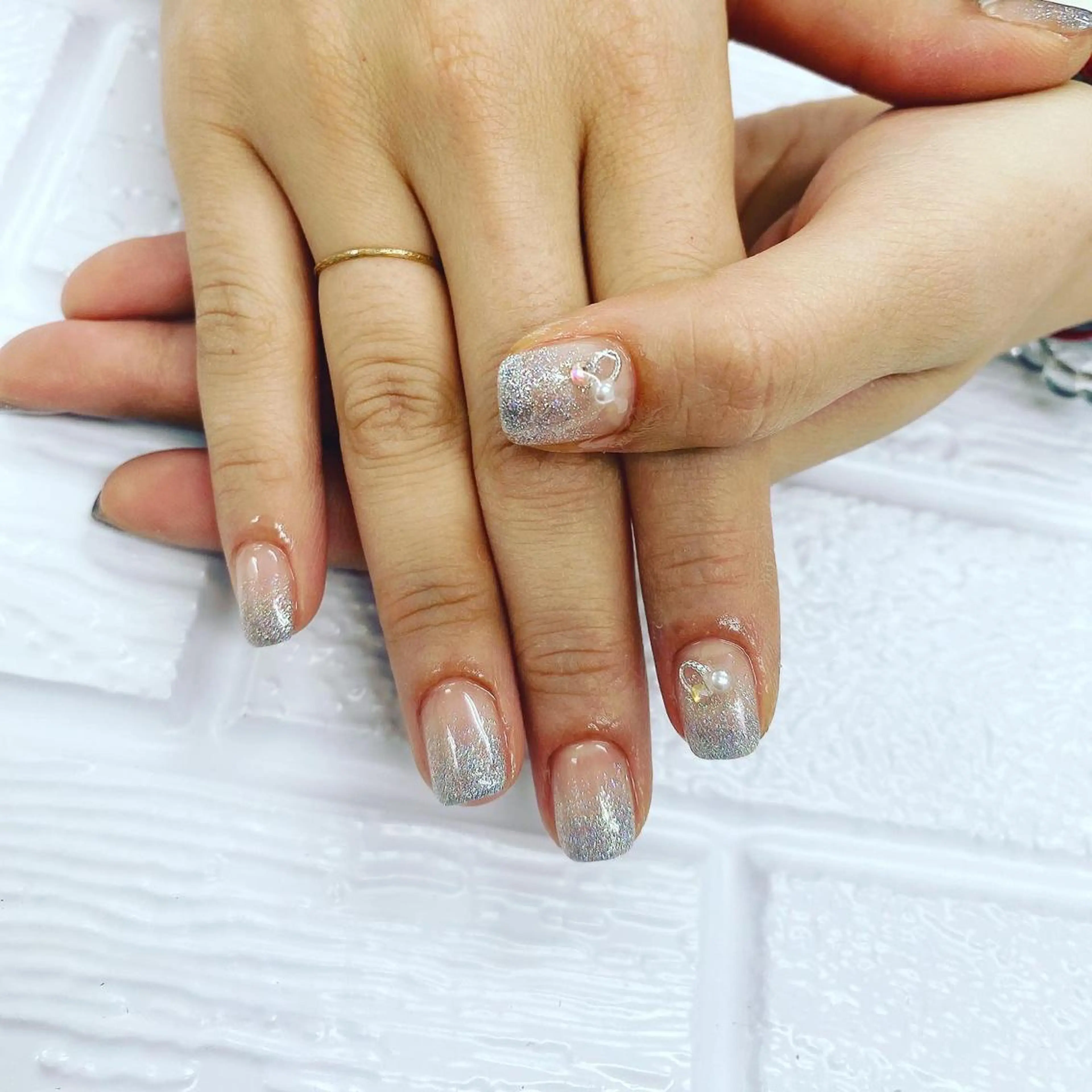 ネイル ラメ(グリッター) シンプルネイル ハンドネイル N._._. clawのネイルデザイン