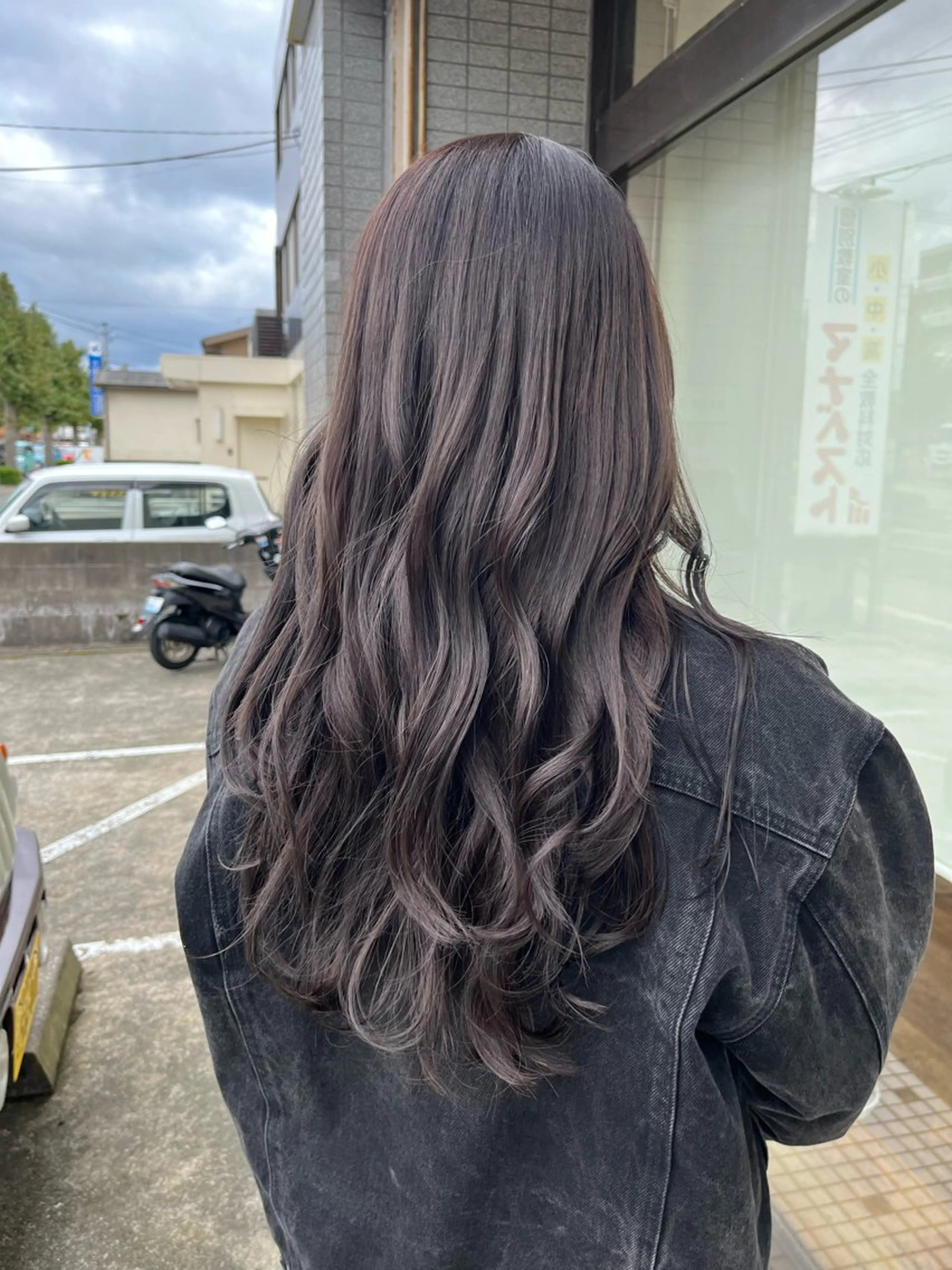 セミロング 立野 希沙のヘアスタイル