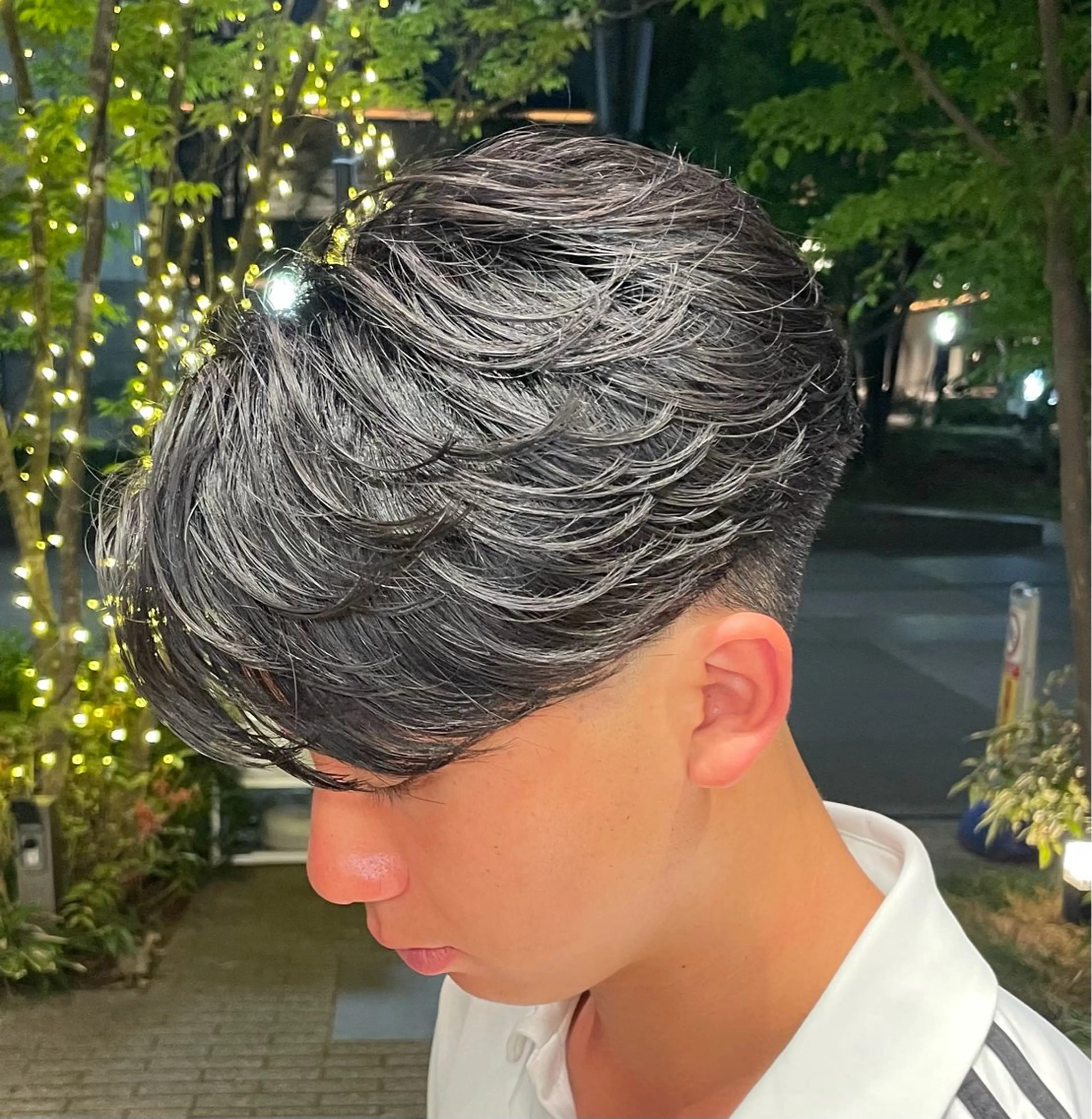 ミディアム パーマ メンズ ミディアムパーマ センターパート メンズパーマ ニュアンスパーマ カット パーマ 立川/メンズ特化 阿見のヘアスタイル