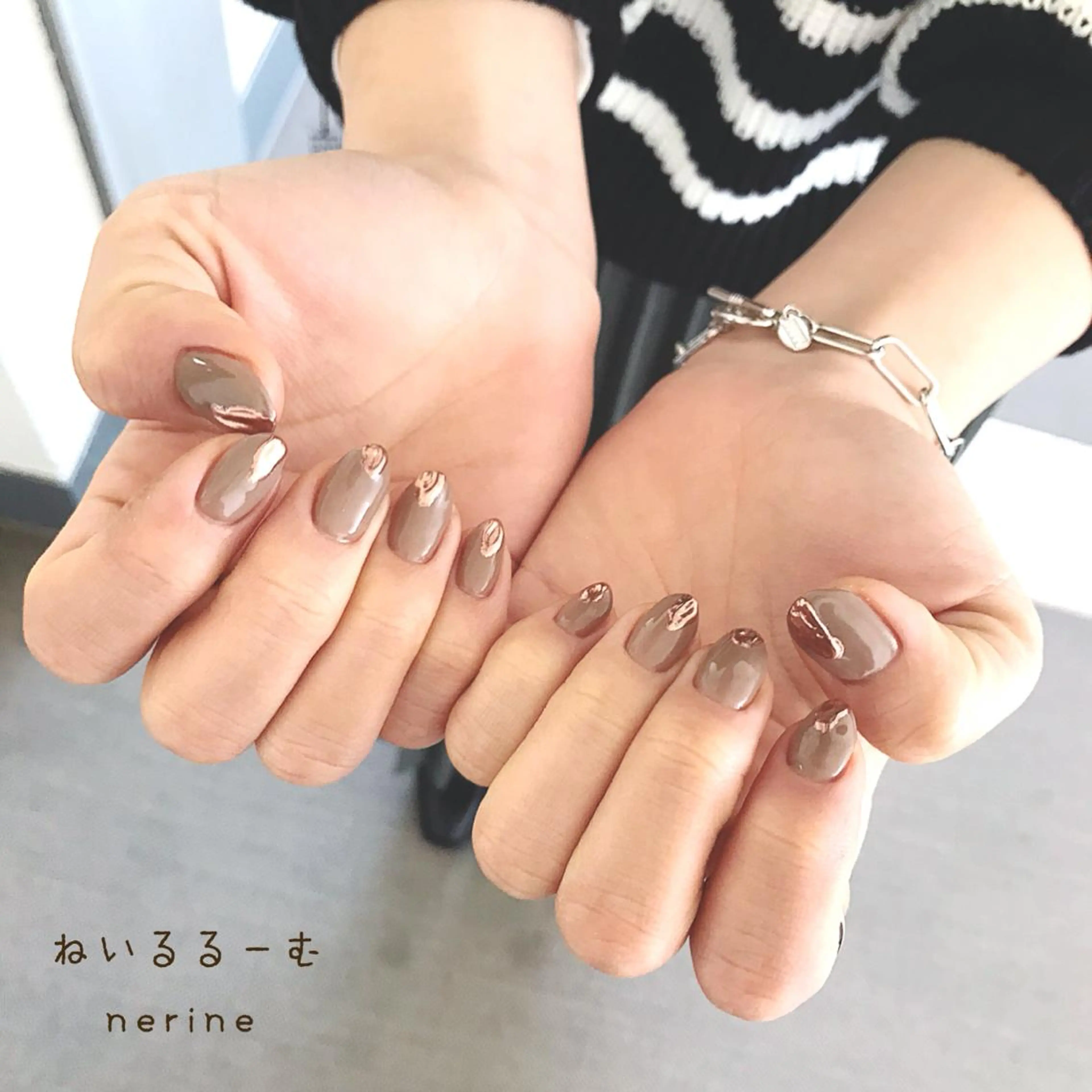 ネイル ミラーネイル NAILST Naomiのネイルデザイン