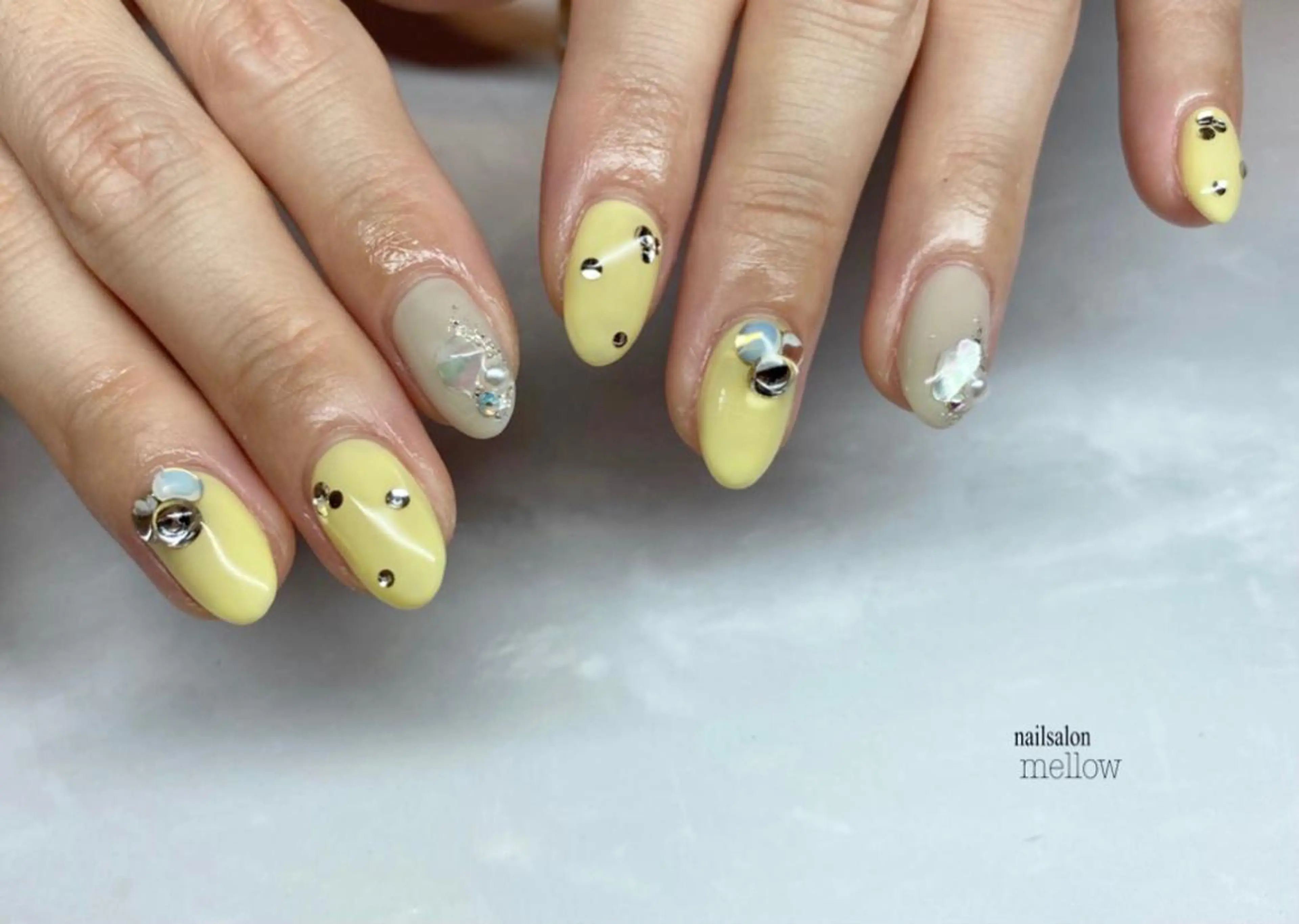 ネイル 黄色 大山 浩美のネイルデザイン
