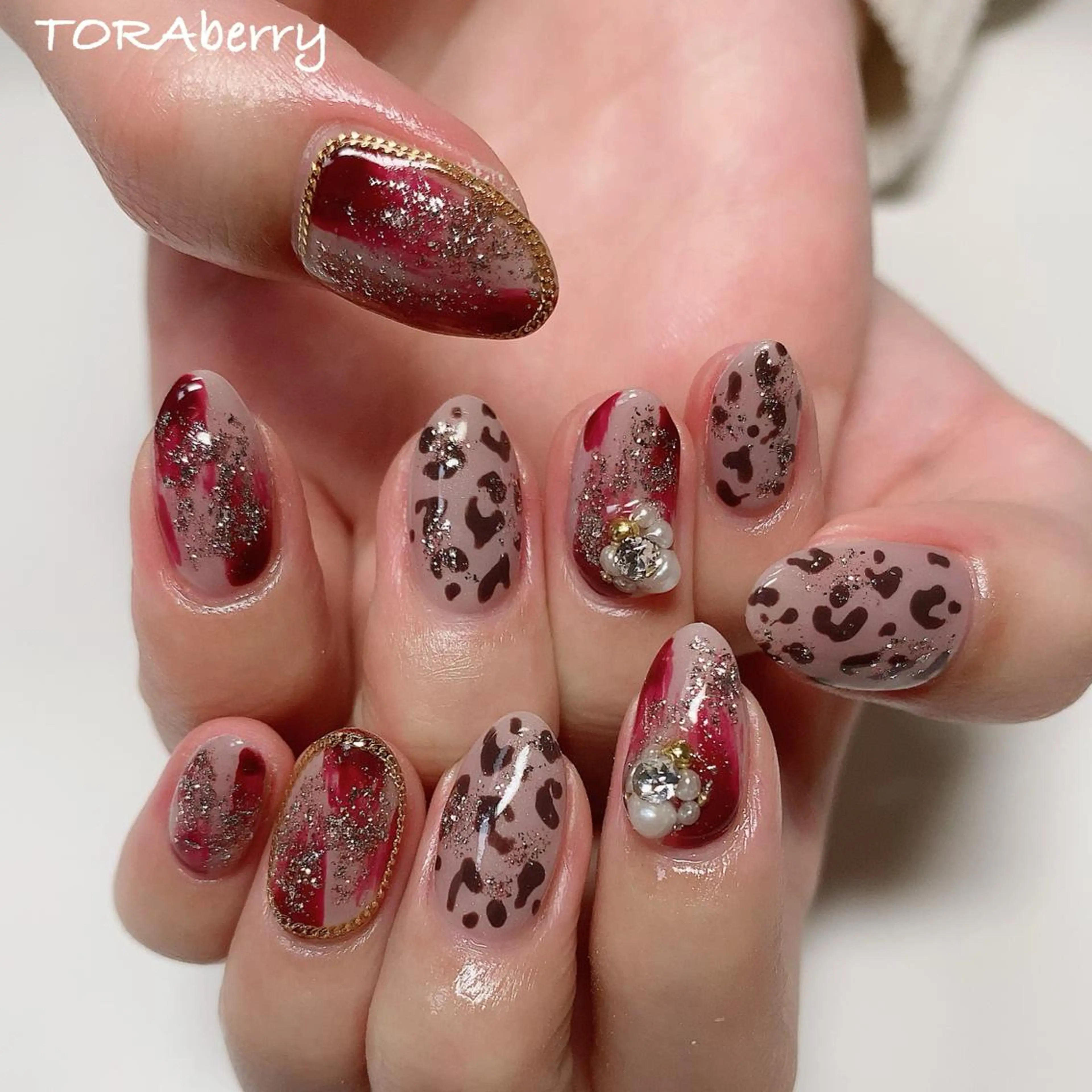 ネイル アニマル柄 ハンドネイル ネイリスト なつみのネイルデザイン