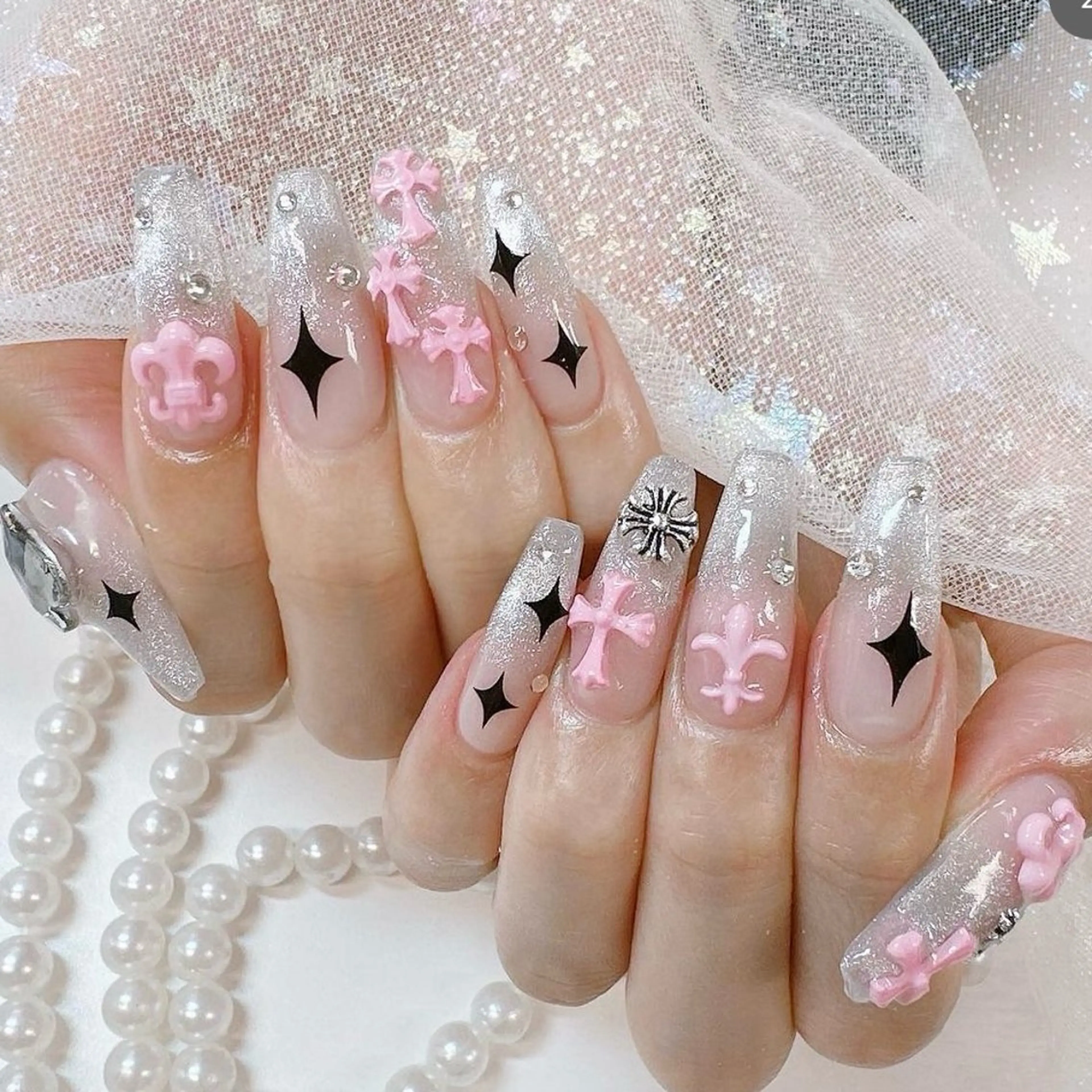 ネイル Manamǐ 個性派のネイルデザイン