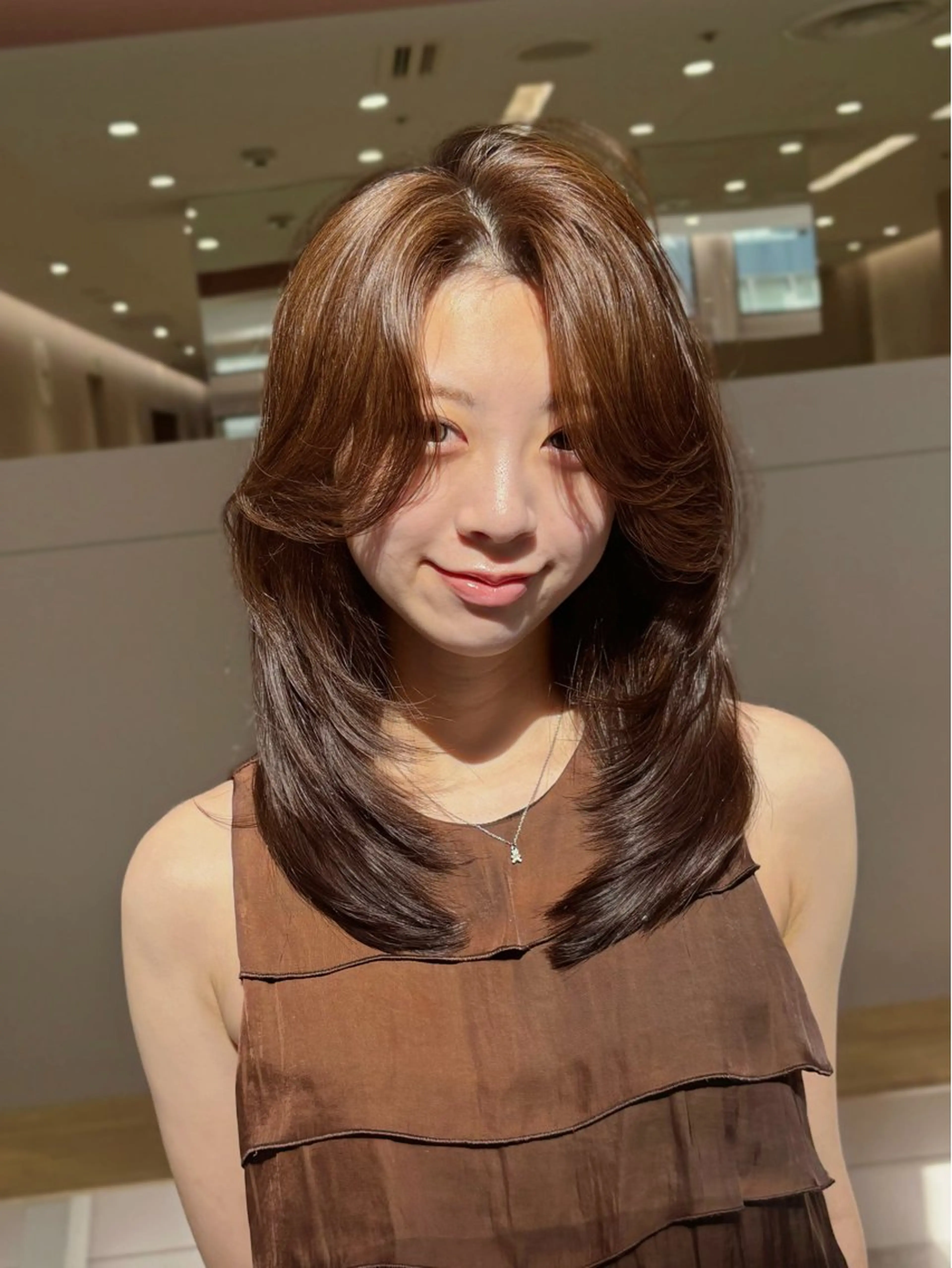 セミロング レイヤーカット 透明感カラー/似合わ せ前髪/柴田礼空のヘアスタイル