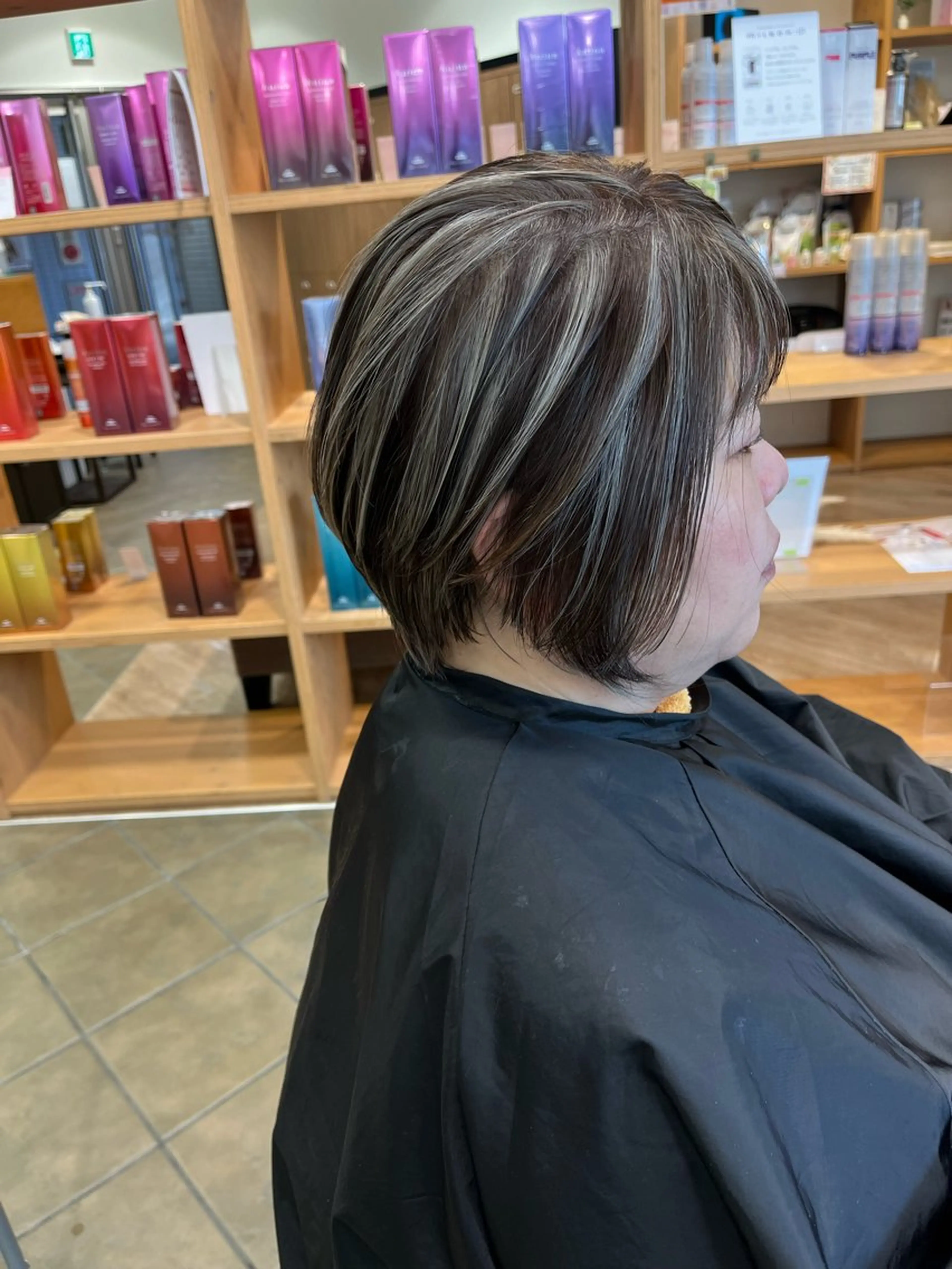 ショート カラー ブリーチ ケアブリーチ ケアカラー 濱川 良栄のヘアスタイル