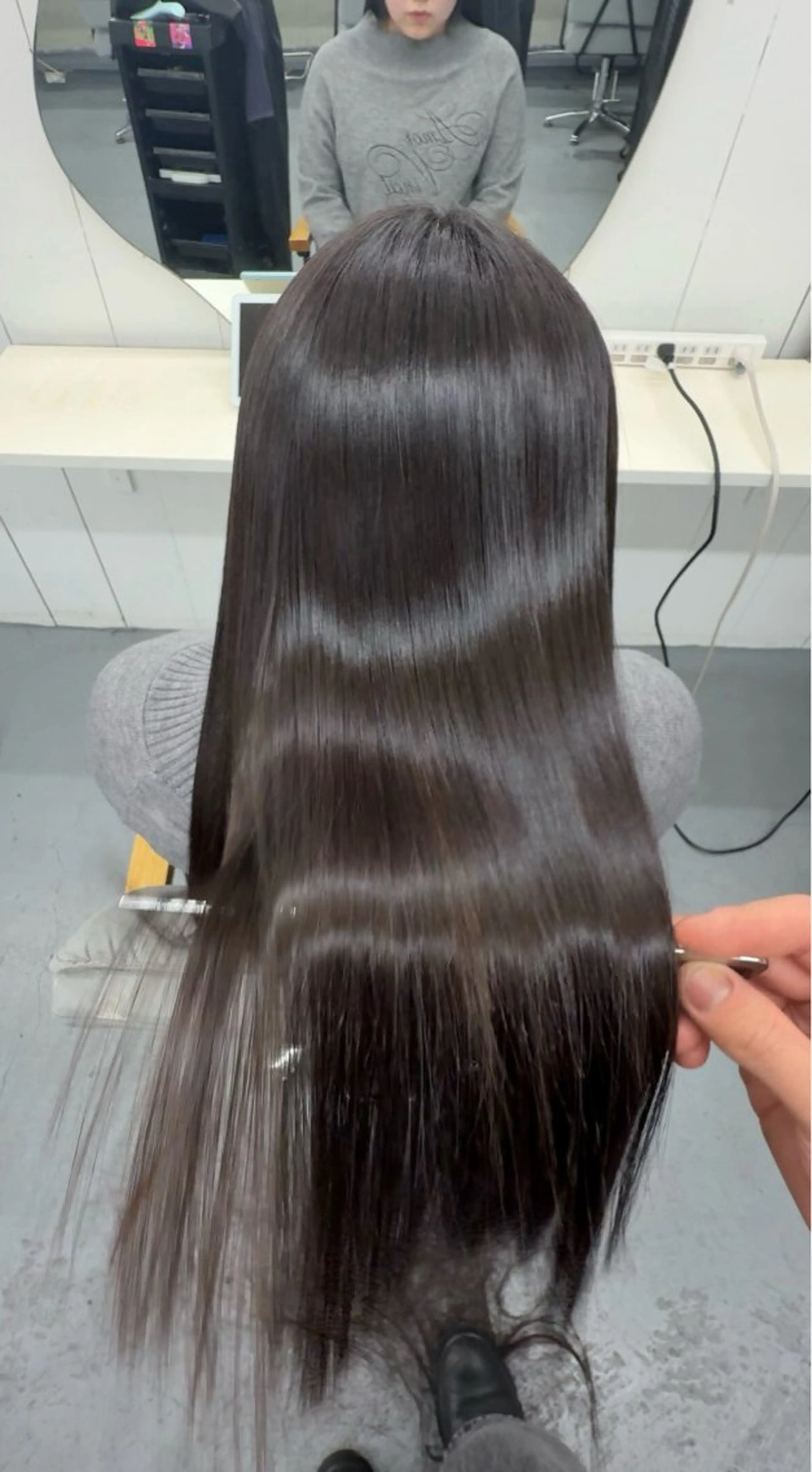 ロング カット 縮毛矯正 ブリーチ×縮毛矯正 💫だいちのヘアスタイル