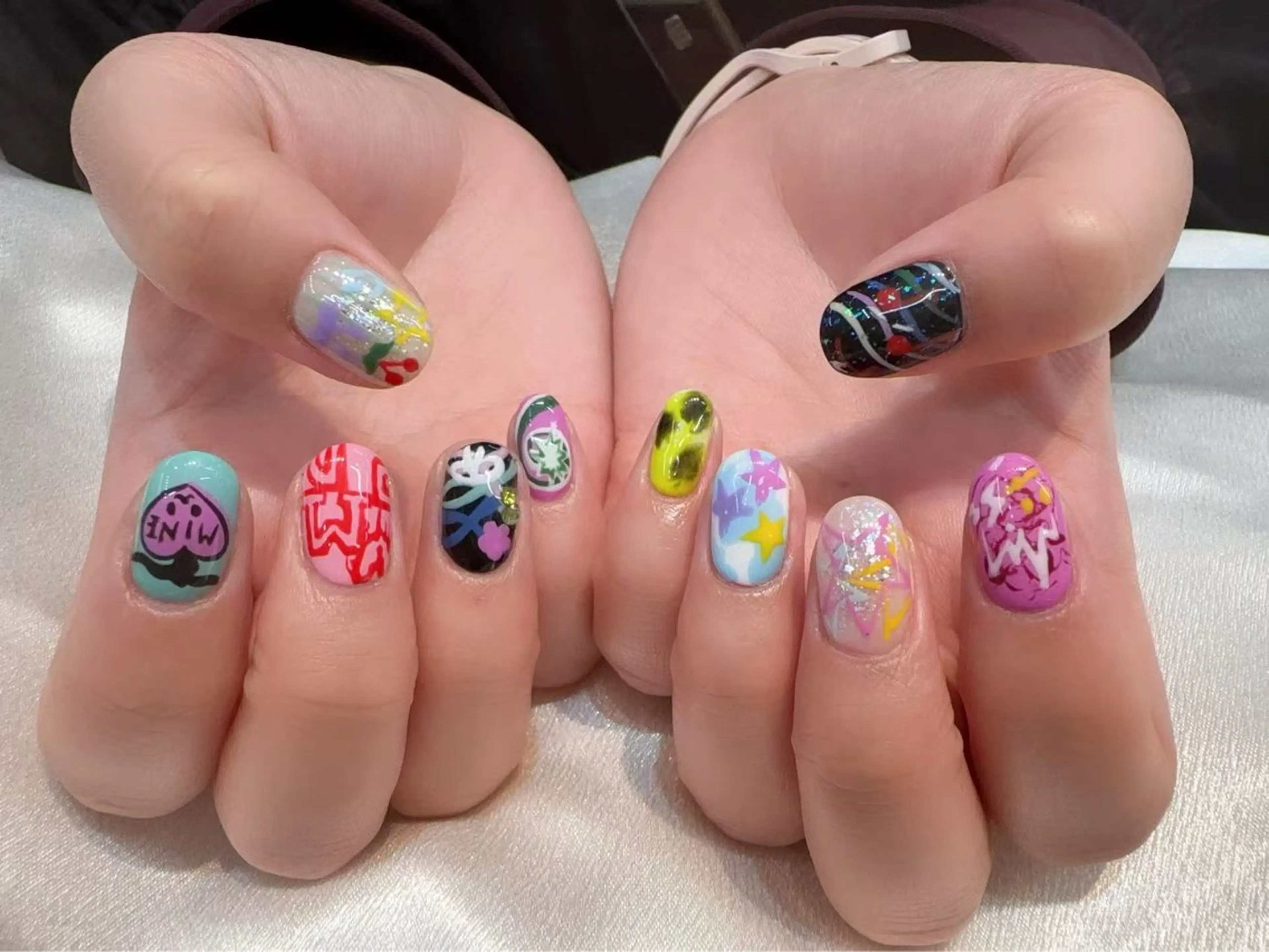 ネイル アートネイル チークネイル 長さ出し フットネイル ジェルネイル ハンドネイル ハンドケア ラッキーネイルサロン 西川口東口店のネイルデザイン