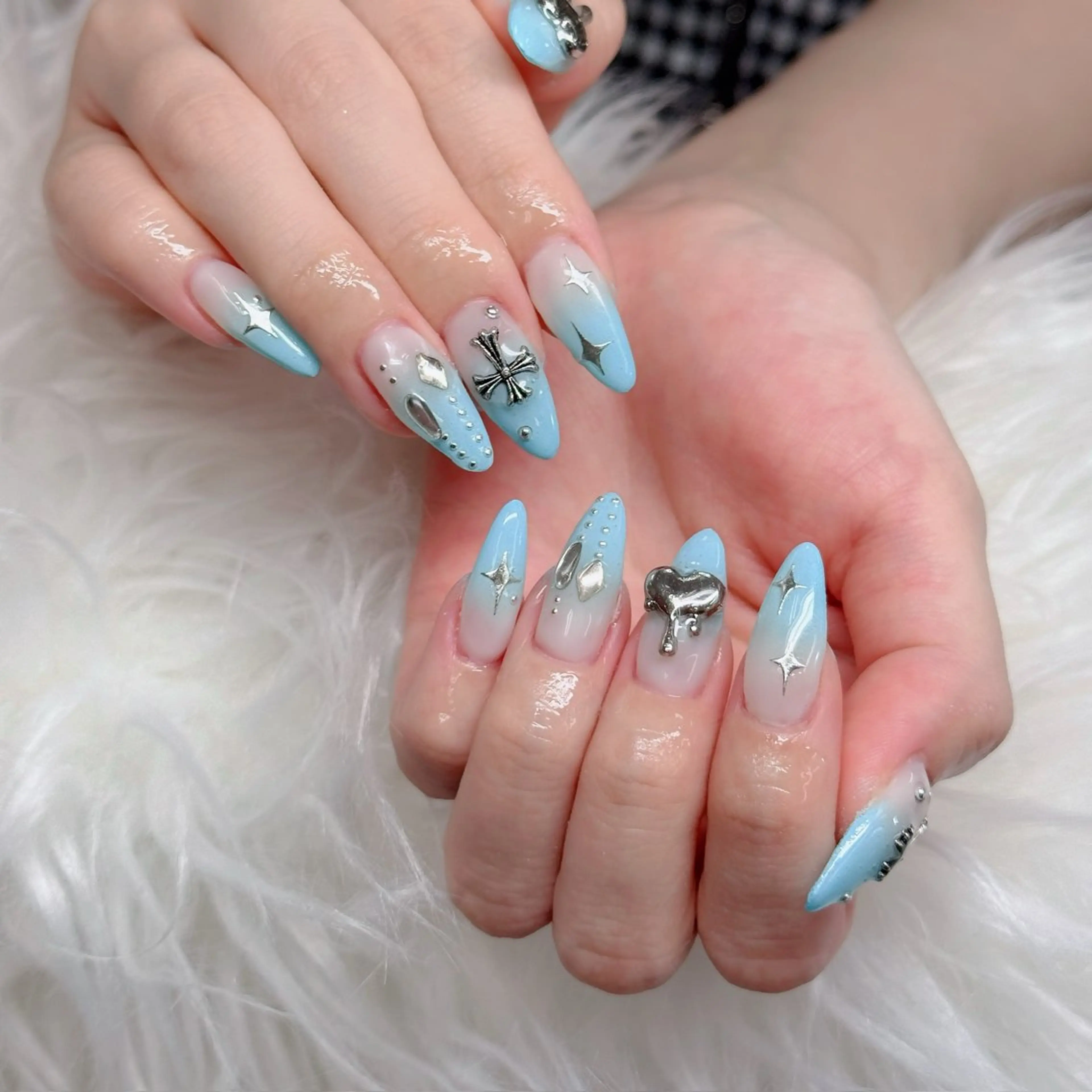 ネイル フットネイル フレンチネイル グラデーション 韓国ネイル ロングネイル ハンドネイル Hani Nail XUKAのネイルデザイン