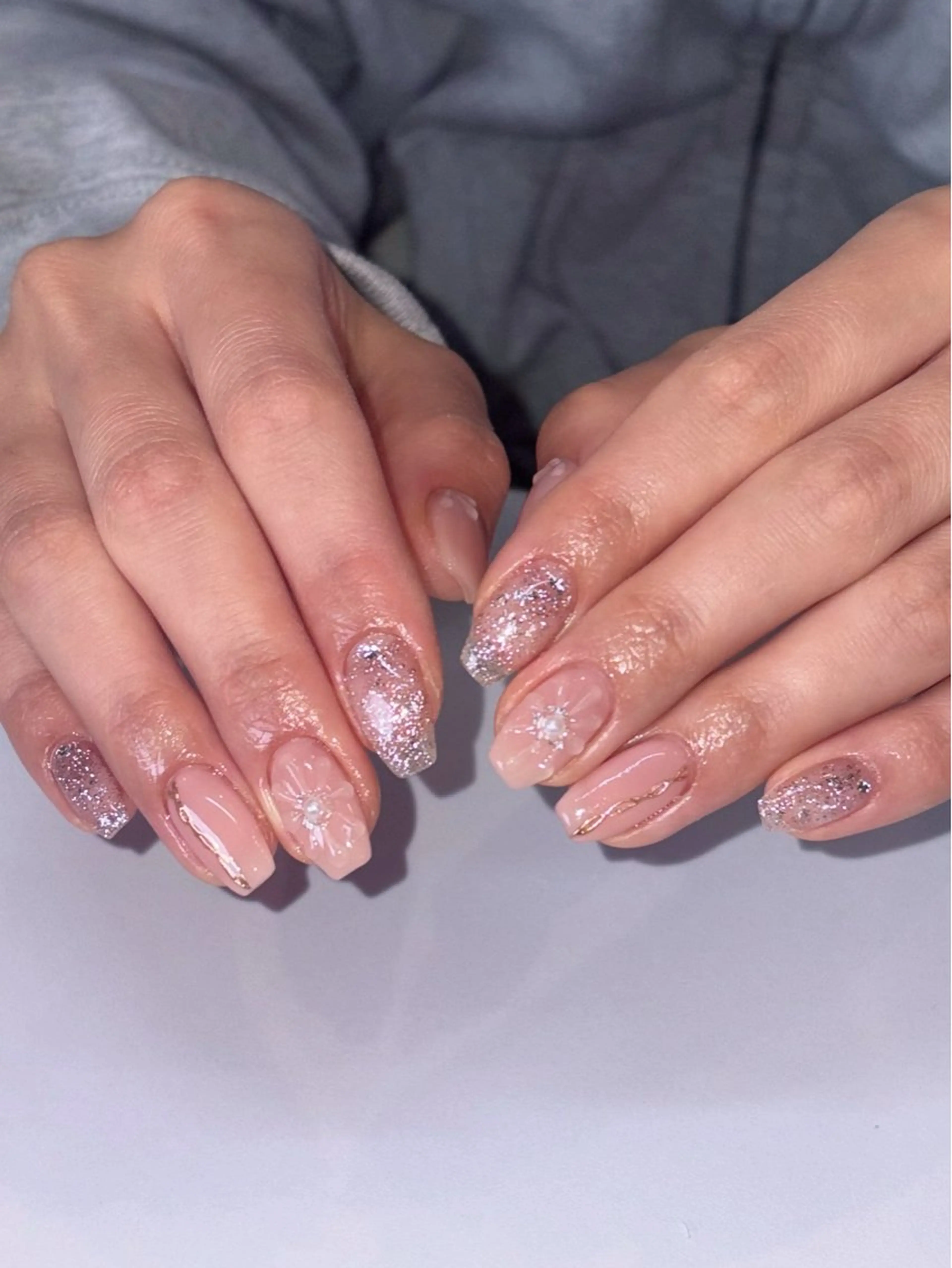 ネイル ハンドネイル ハンドケア KARIN🦢 韓国⌇ワンホンネイルのネイルデザイン