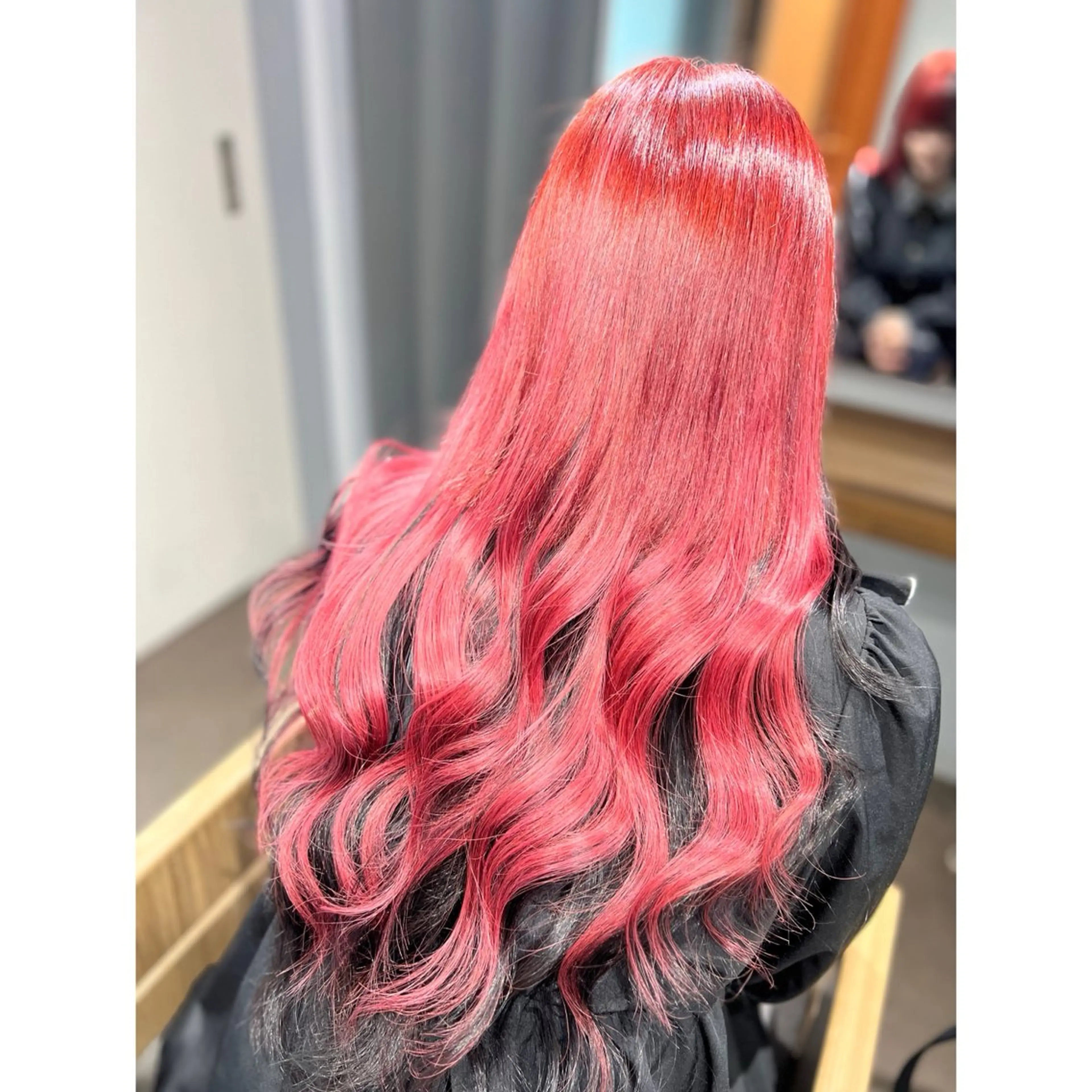 ロング カット ヘアカラー トリートメント エクステ 人気１位🎀有名人も 通う🫅韓国髪専門○のヘアスタイル