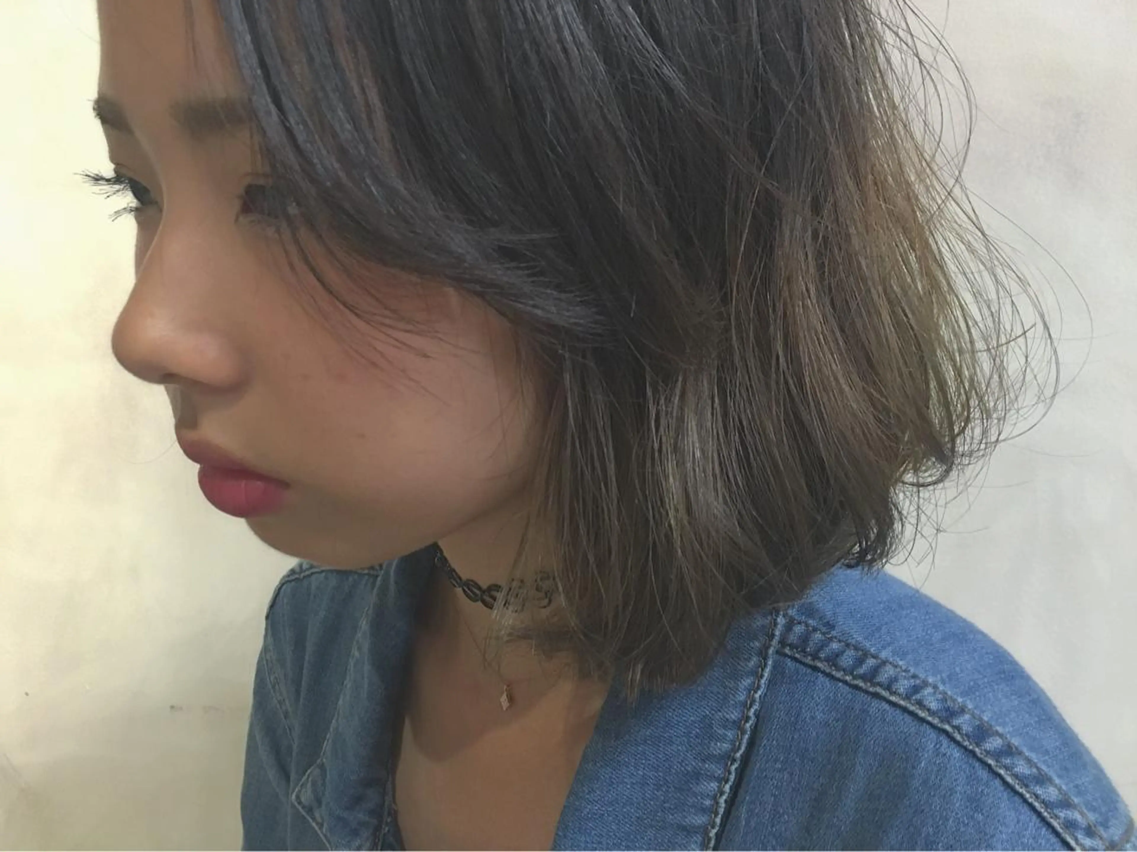 ショート カラー 切りっぱなしボブ ブリーチ グラデーションカラー ボブ せこぐち まいのヘアスタイル