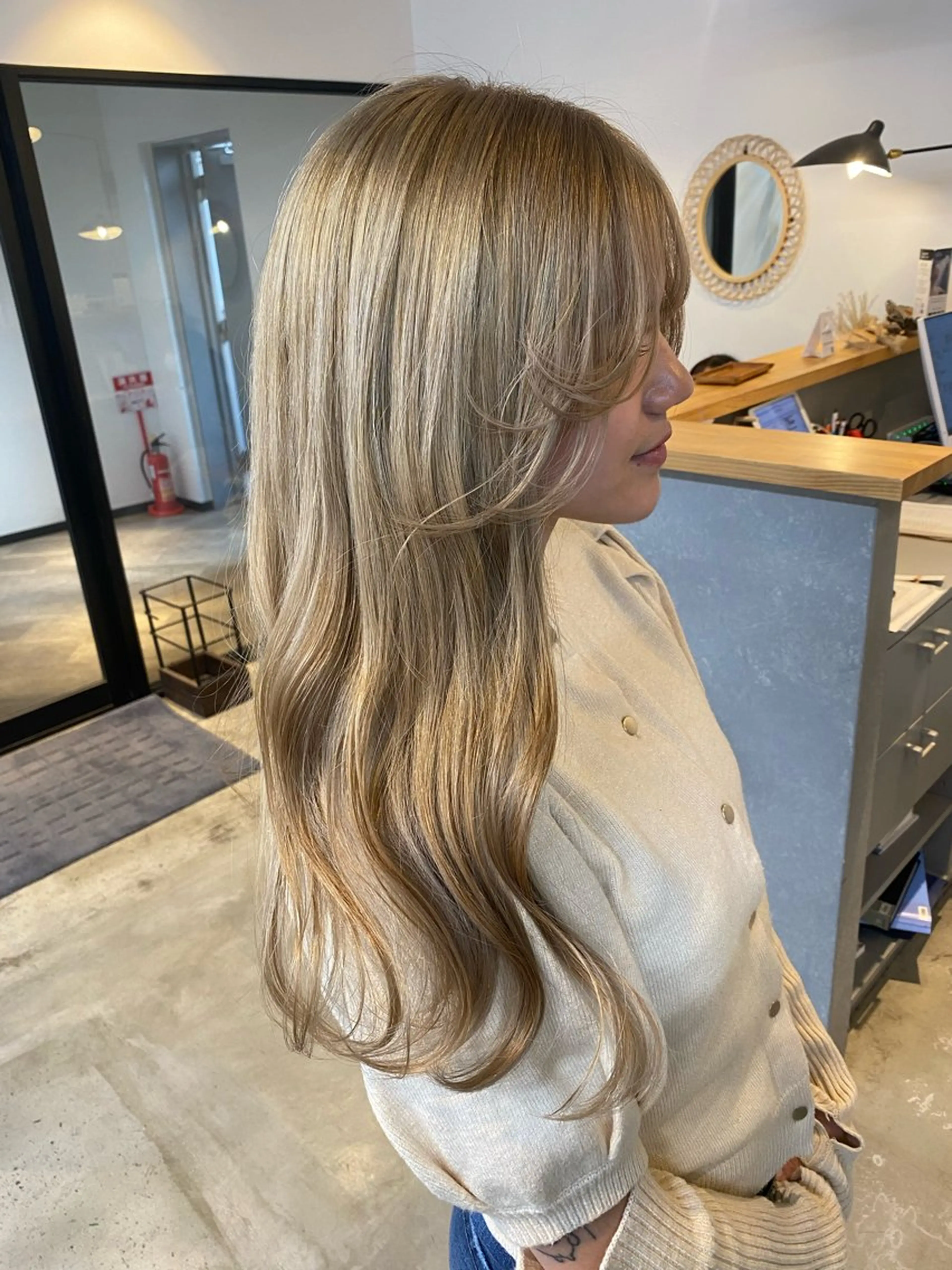 ロング カラー 🌼ハイライト透明感 🌼maiのヘアスタイル