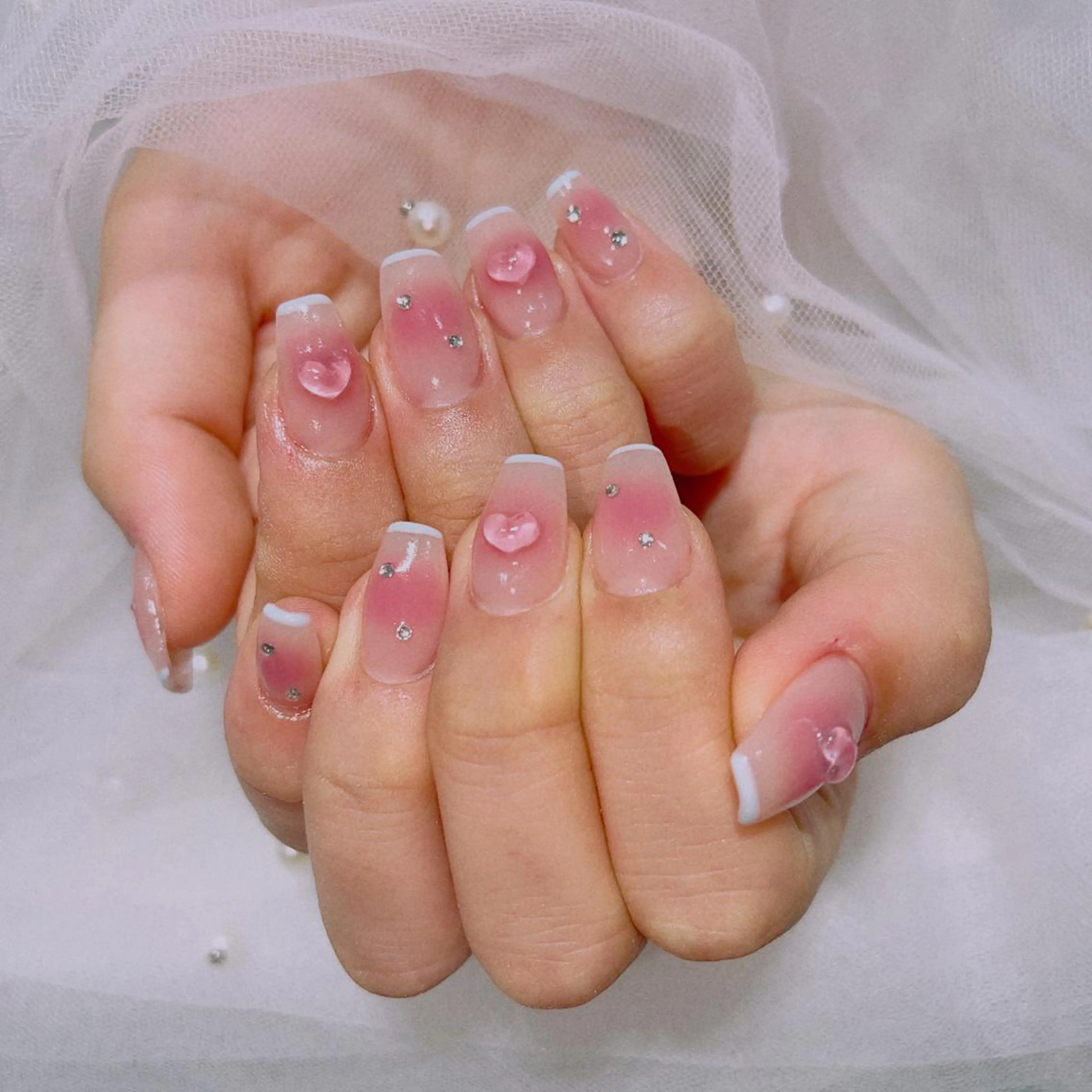 ネイル ハンドネイル Queens ciciのネイルデザイン