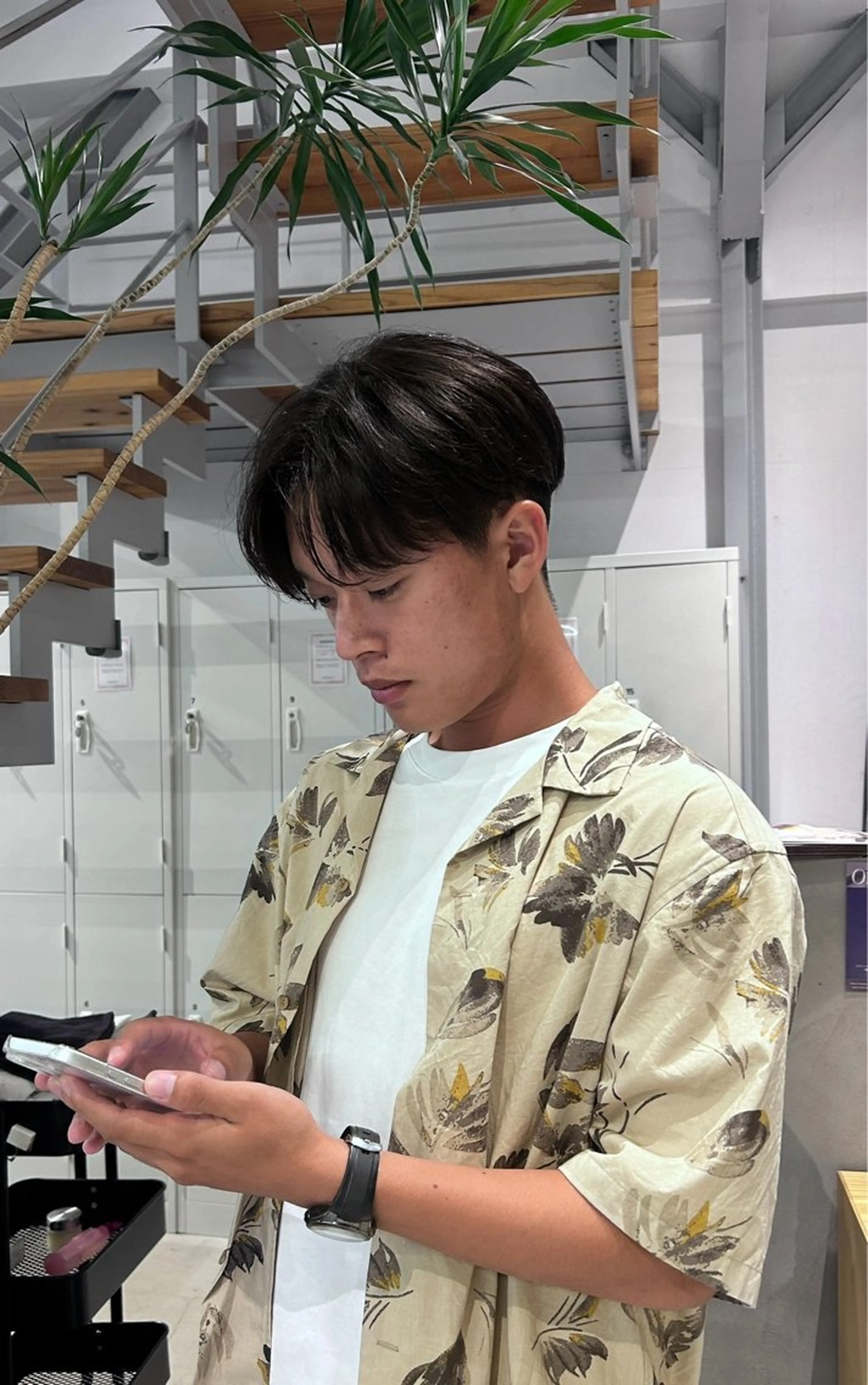 メンズ センターパート 刈り上げ 松本 あやかのヘアスタイル