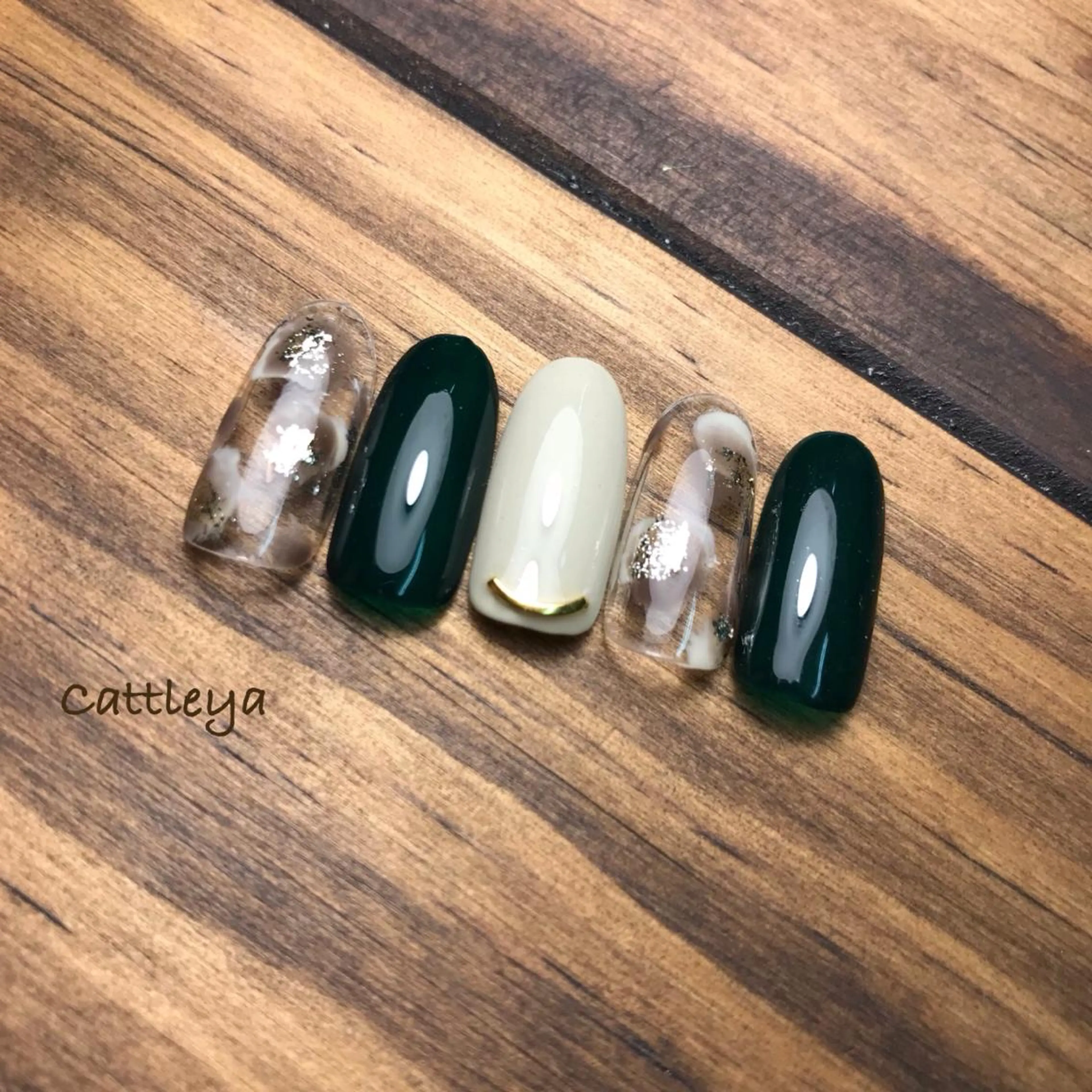 ネイル Cattleya meguのネイルデザイン