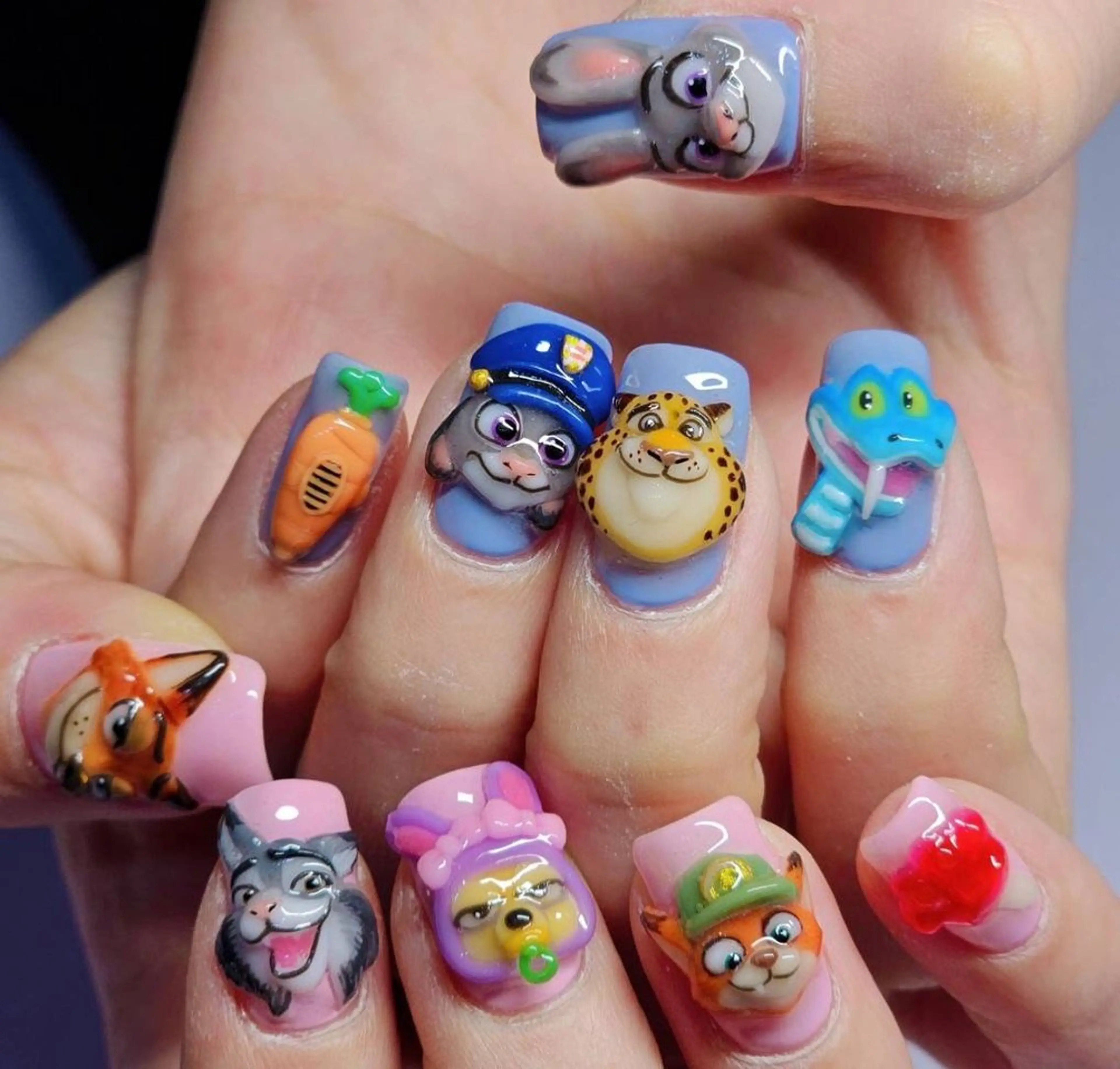 ネイル アートネイル ブルー ピンク ハンドネイル よしだ ひろきのネイルデザイン