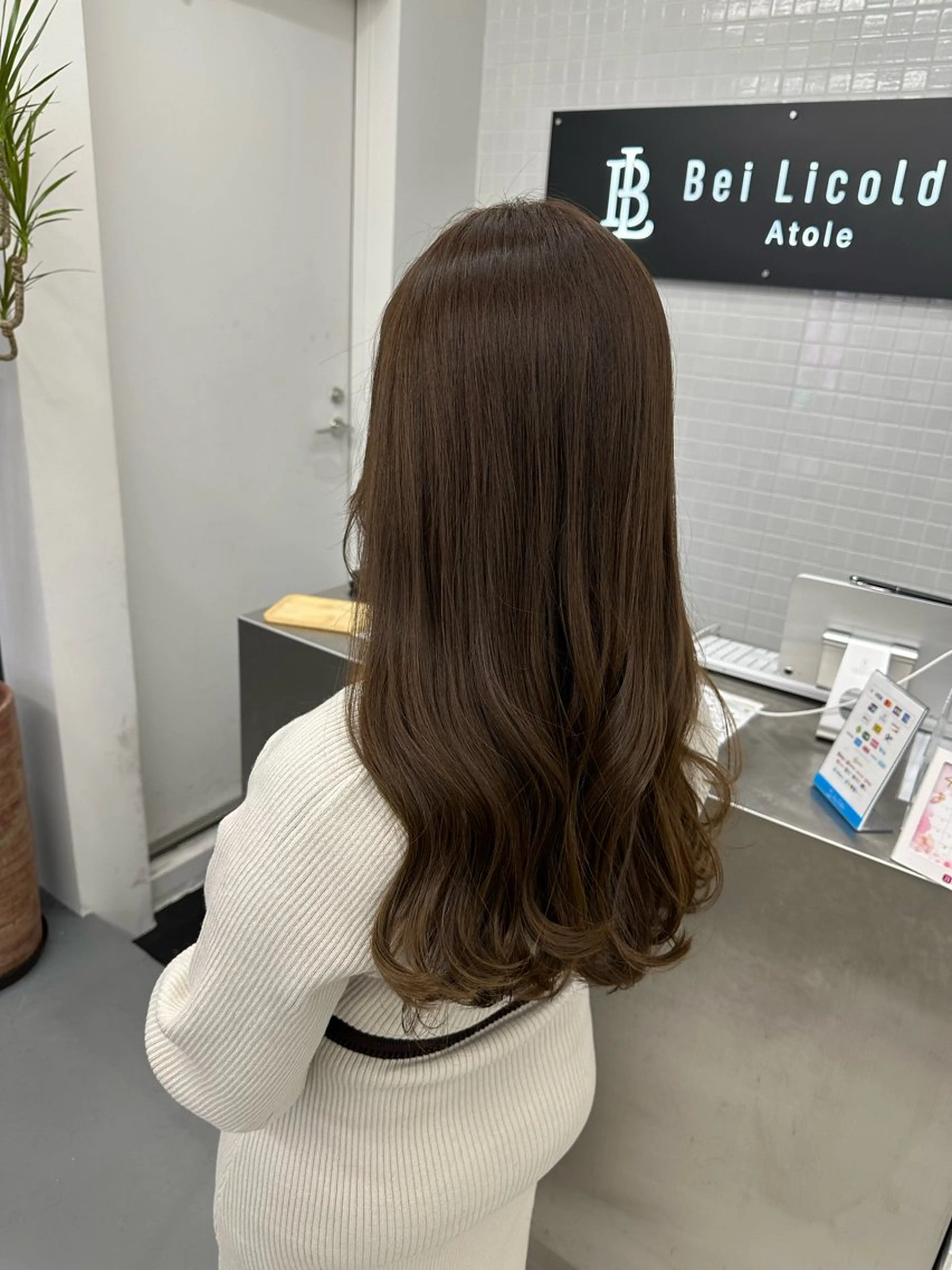 ロング カラー カット ヘアカラー トリートメント 古田 昂也のヘアスタイル