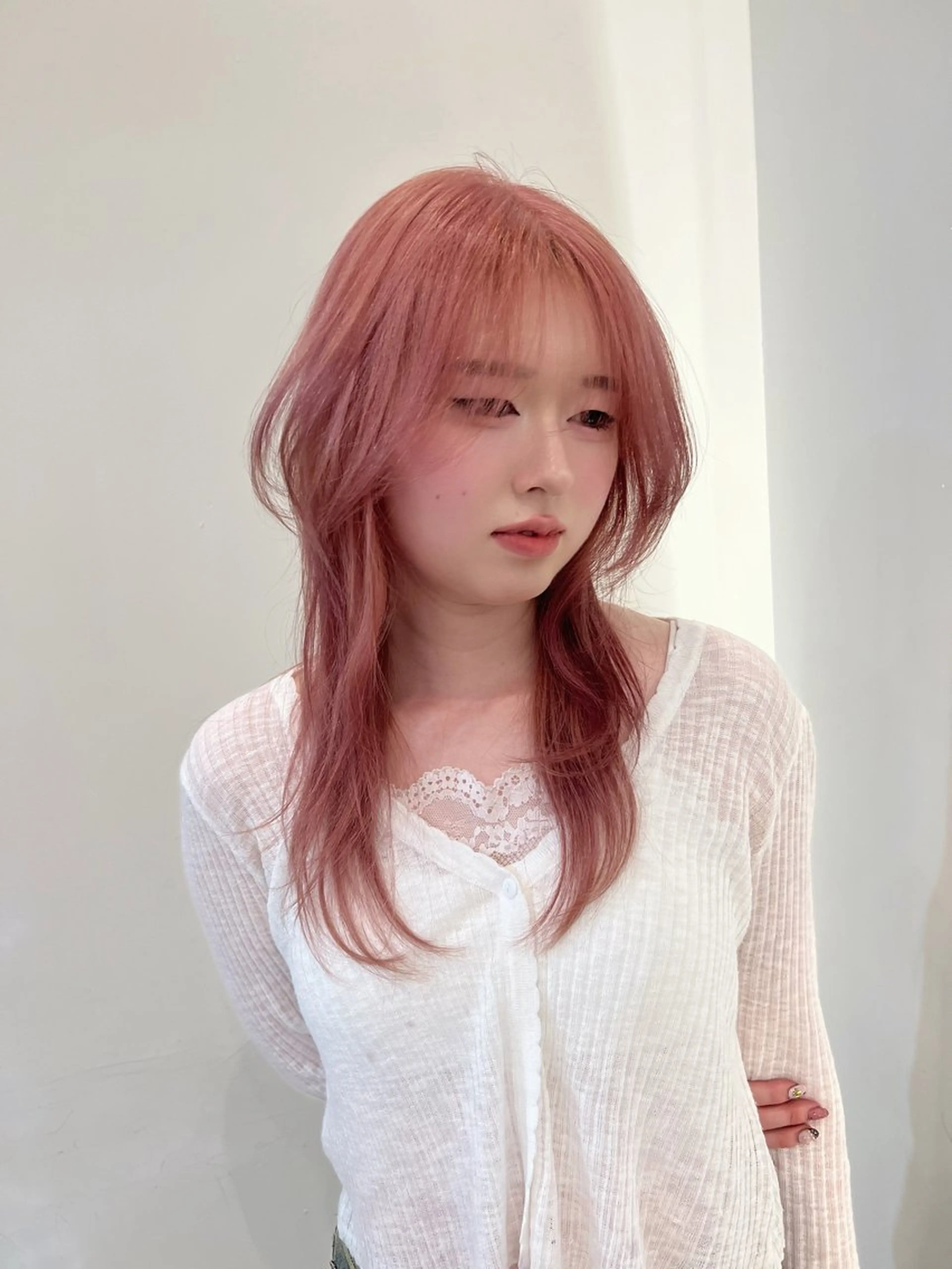 セミロング ハッシュカット ヘアカラー トリートメント 興津/韓国レイヤー ダブルカラー美髪縮毛のヘアスタイル