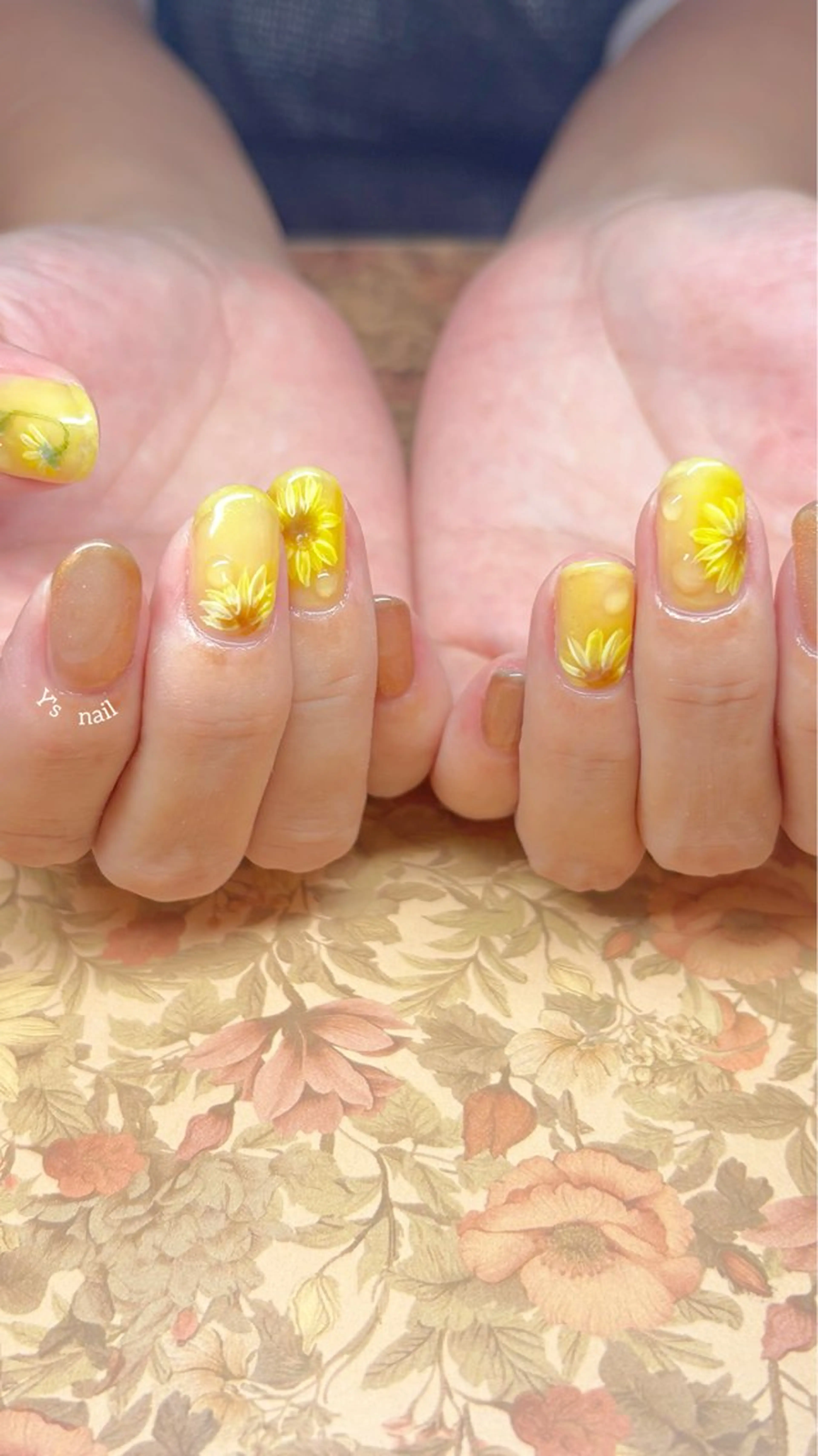 ネイル 手書きが得意🖌️ Y’s  nailのネイルデザイン