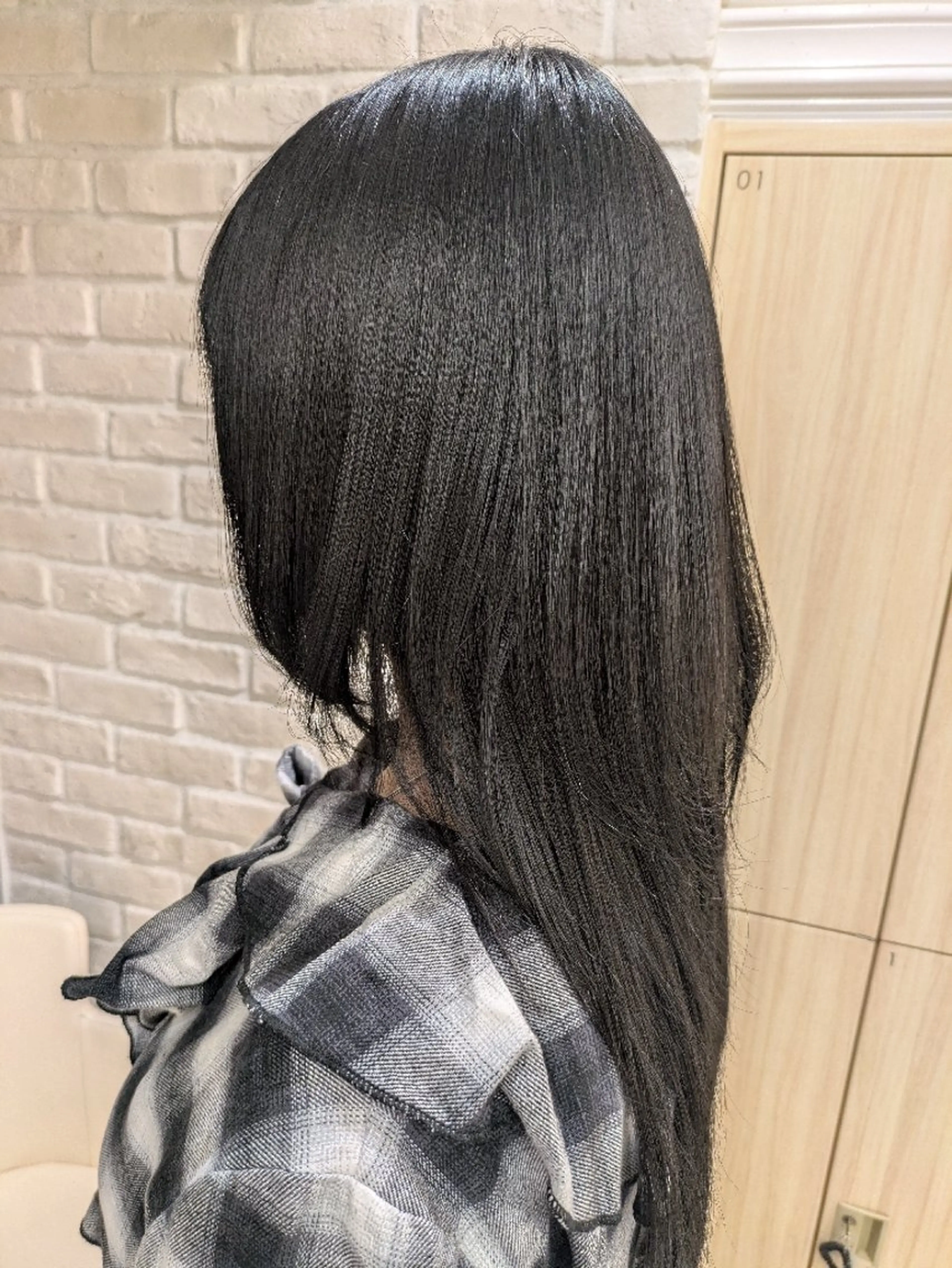 ロング カラー 黒髪 ハイレイヤー レイヤーカット ウルフカット カット ヘアカラー トリートメント 佐々木 萌のヘアスタイル