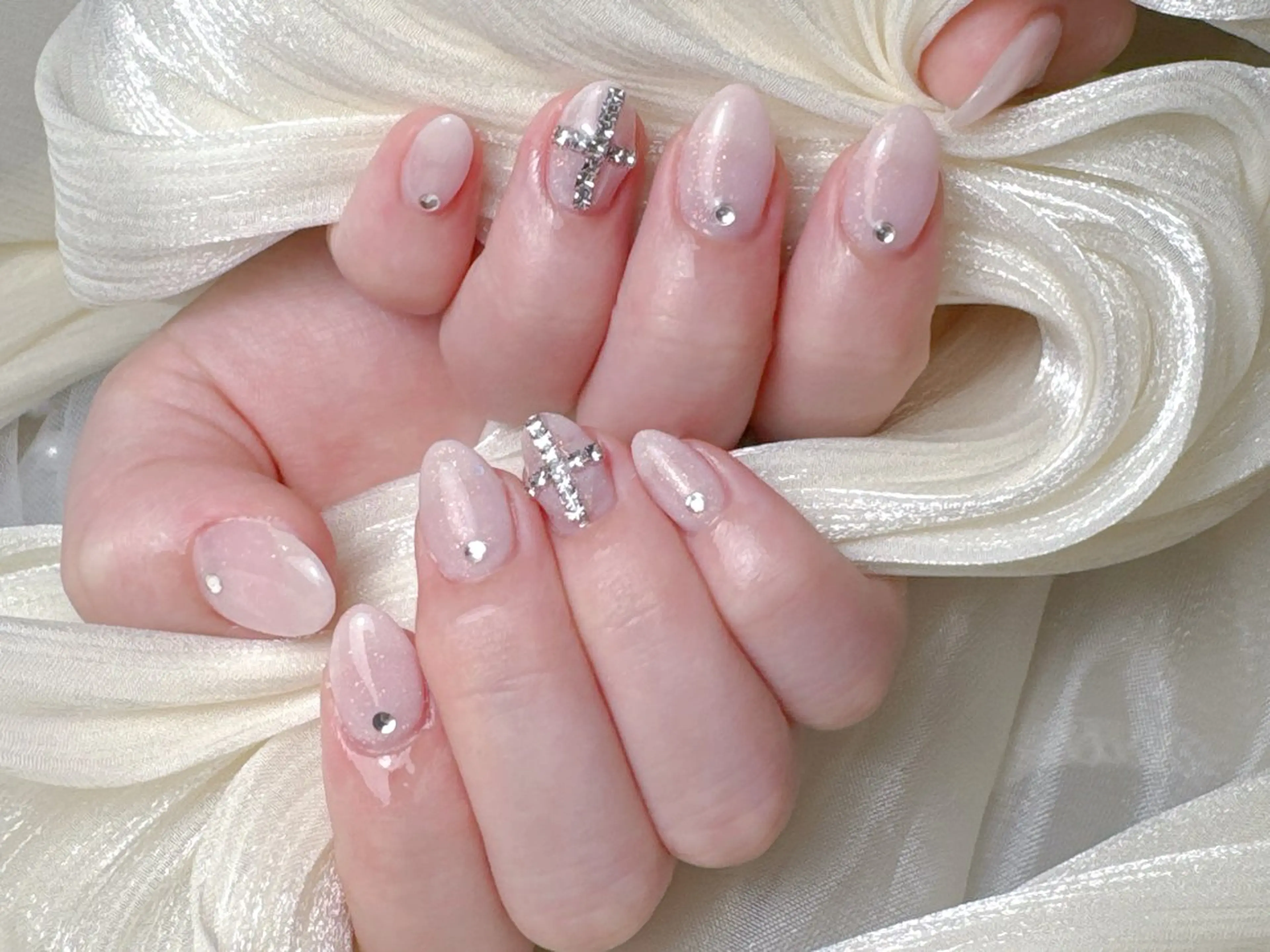 ネイル カジュアル チークネイル フレンチネイル ジェルネイル ガーリー ハンドネイル ハンドケア HD Studioのネイルデザイン