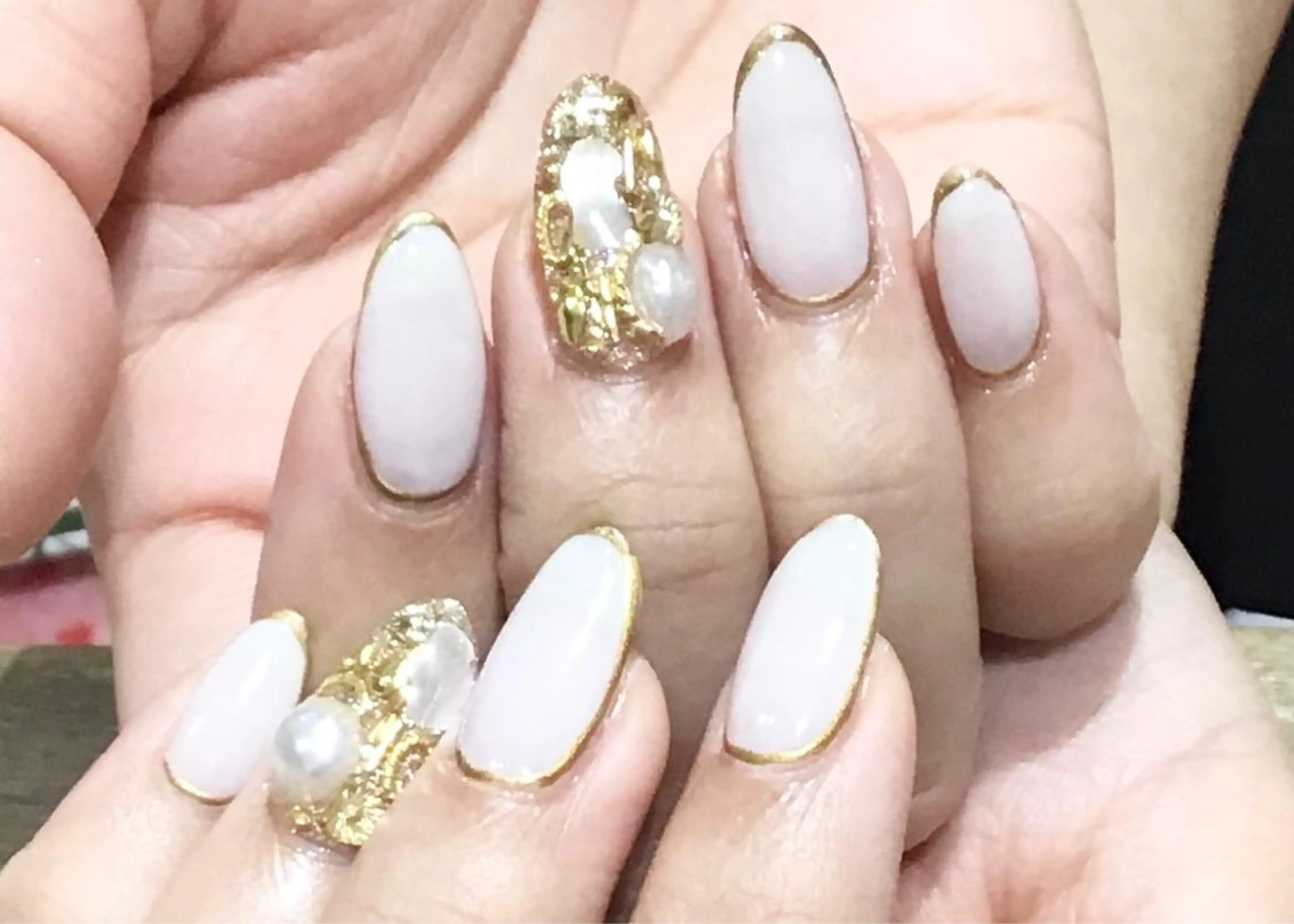 ネイル ハンドネイル Nest 三田のマツエク・マツパデザイン