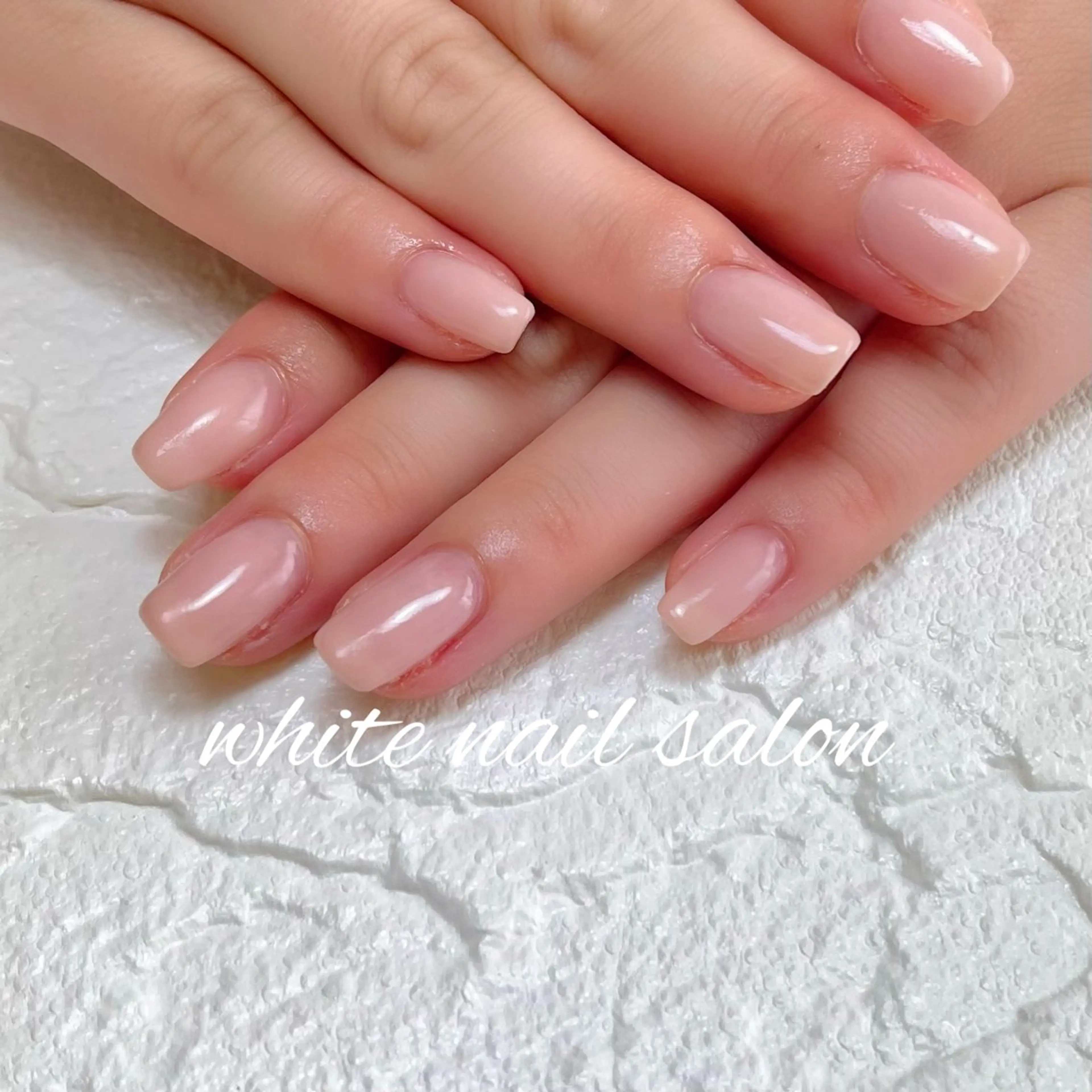 ネイル ラメ(グリッター) シンプルネイル white nail salonのネイルデザイン