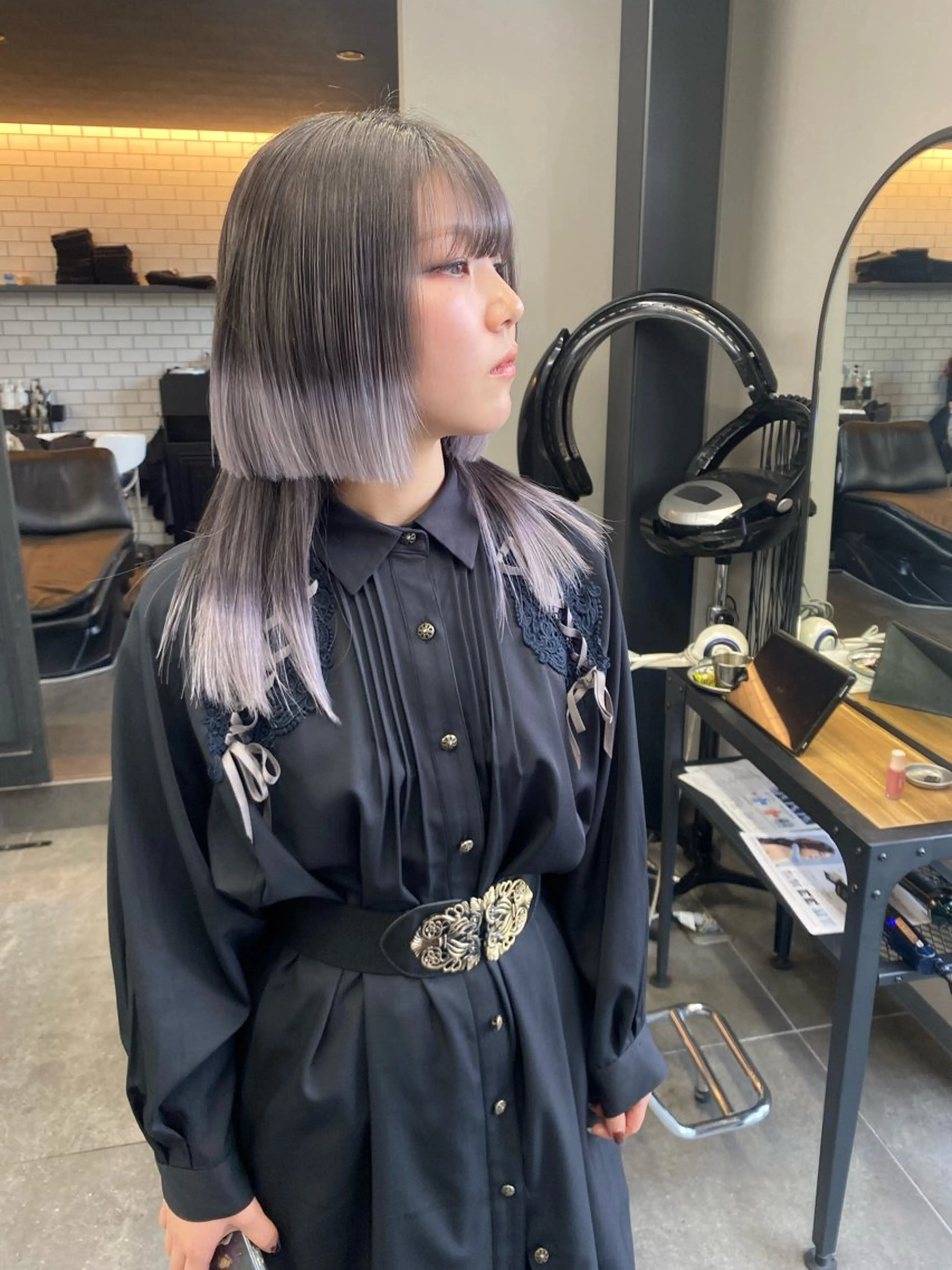 ロング maco 艶感ハイトーン🦋のヘアスタイル