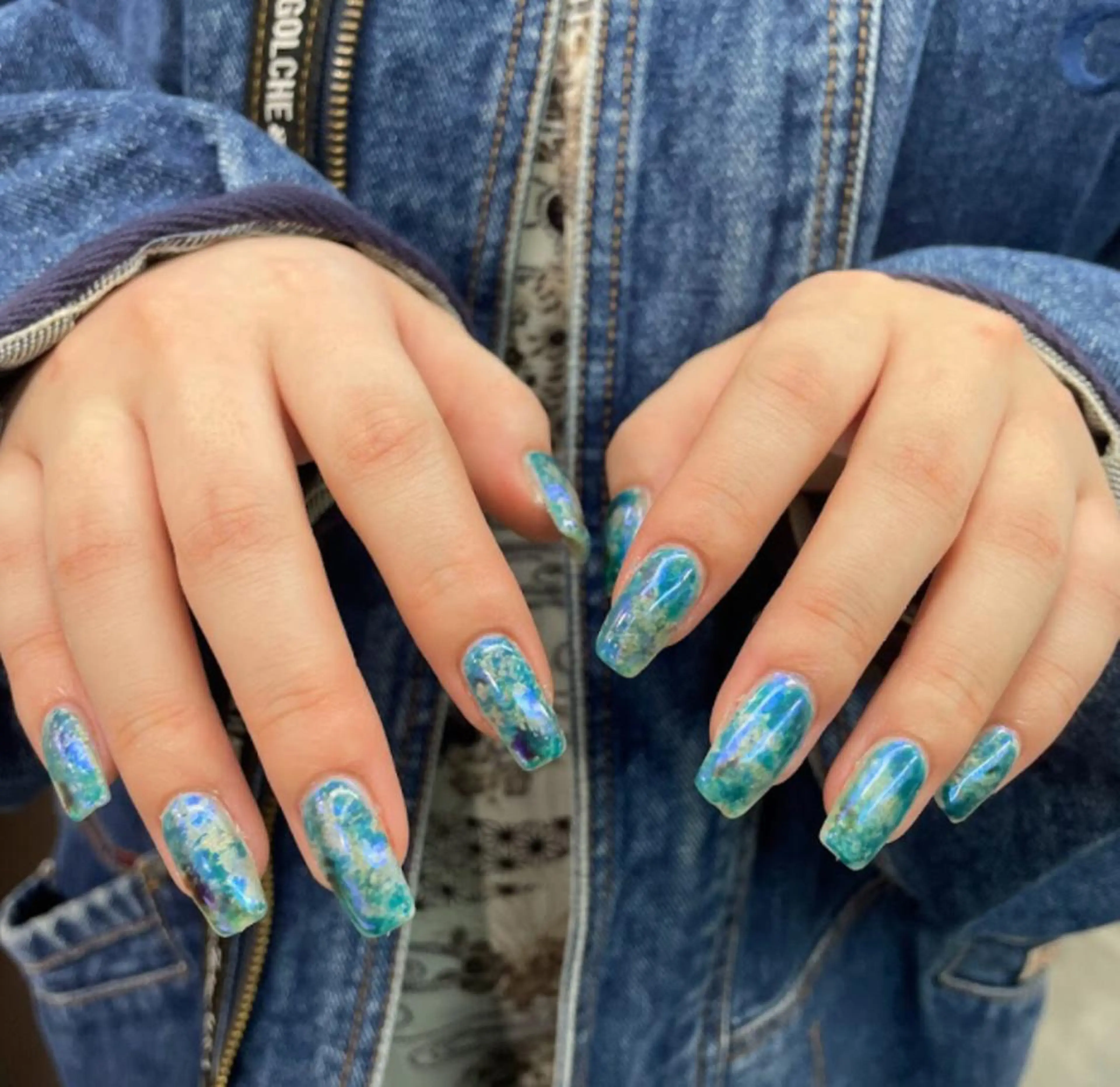 ネイル アートネイル ブルー ジェルネイル グラデーション マグネットネイル nailstudio eviz新宿店のネイルデザイン