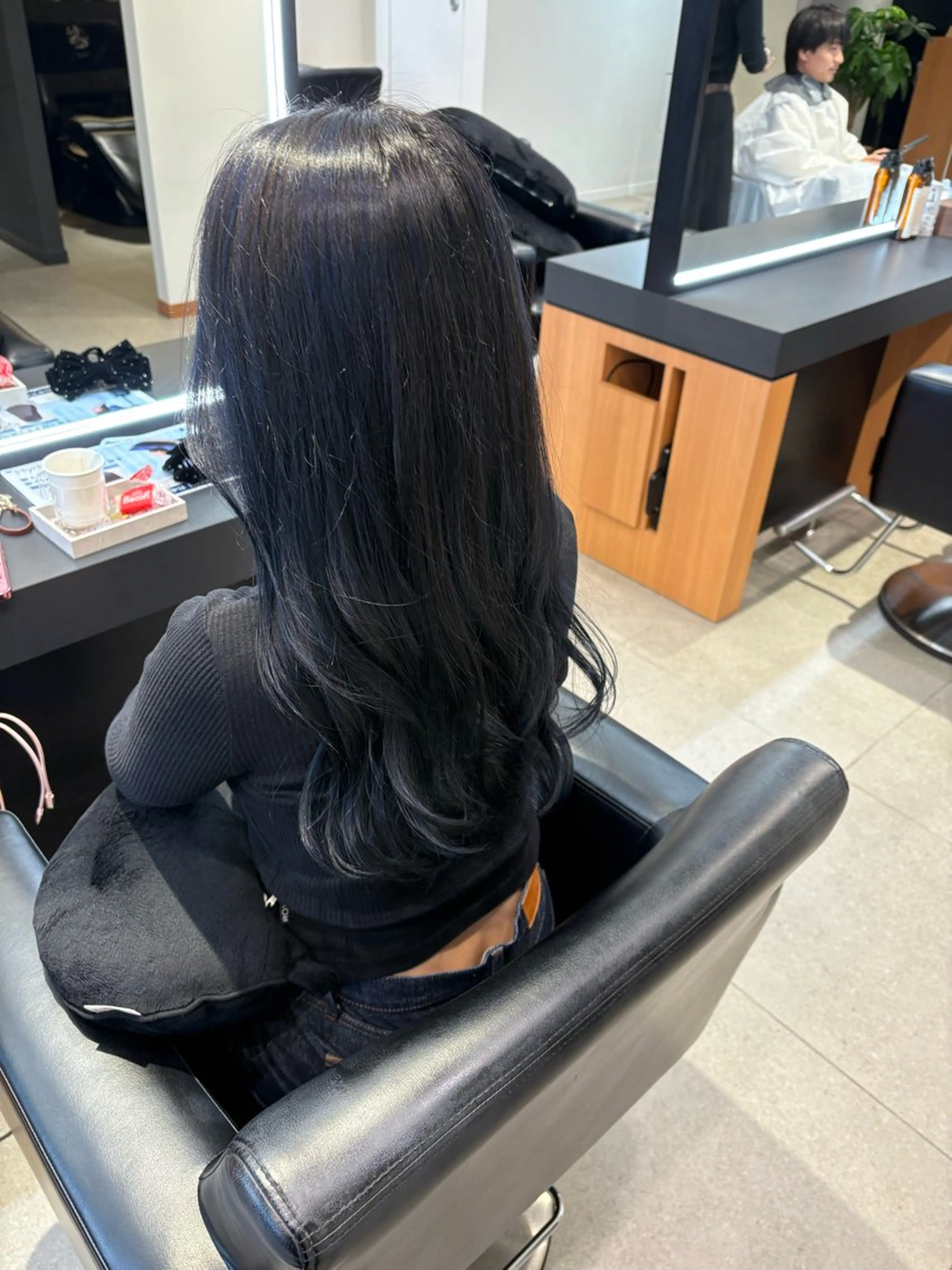 ロング カラー 黒髪 ブルーカラー ブルーブラック ERII /伏見 カットモデル募集中！のヘアスタイル