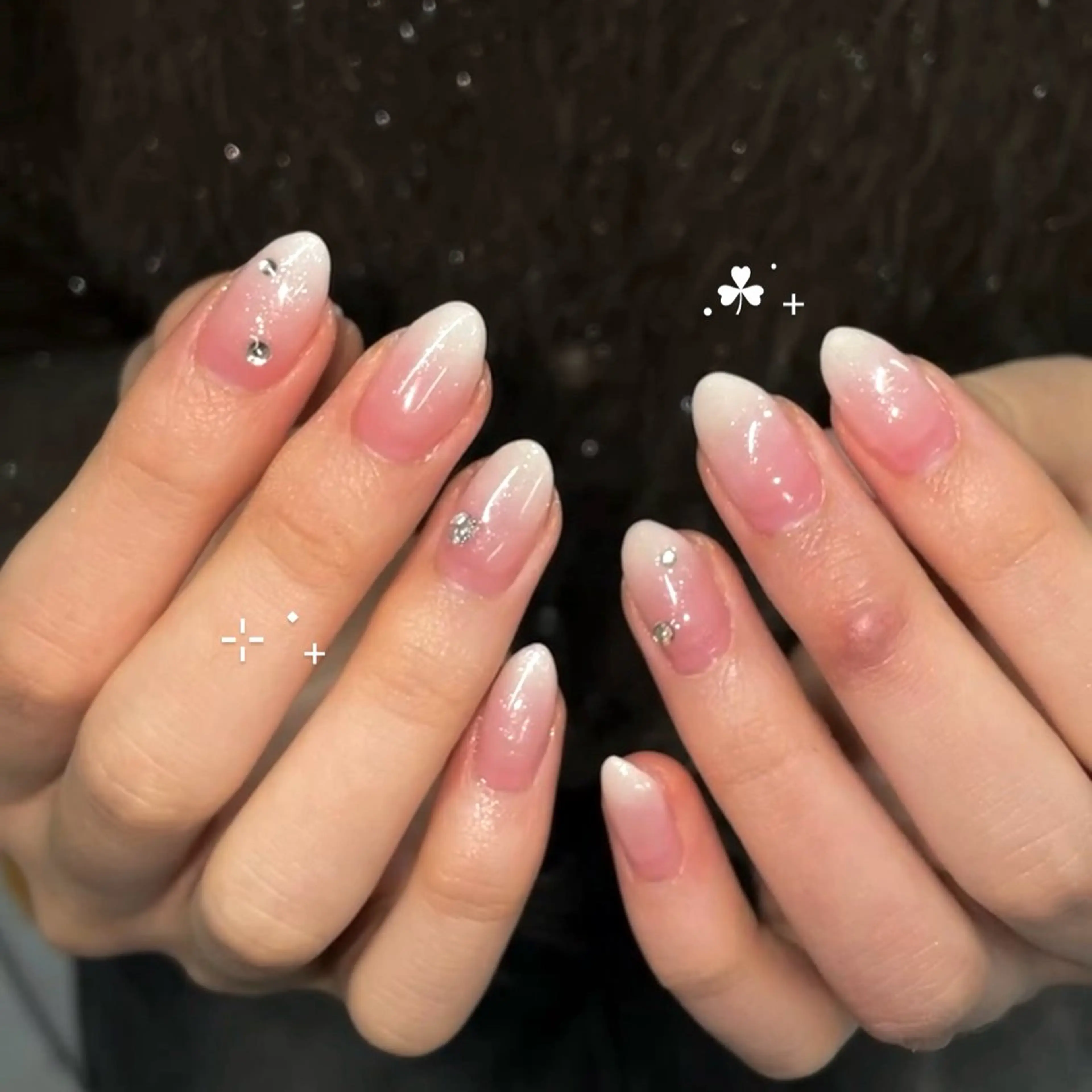 ネイル ラメ(グリッター) yuna@ mavie練習生☘️のネイルデザイン