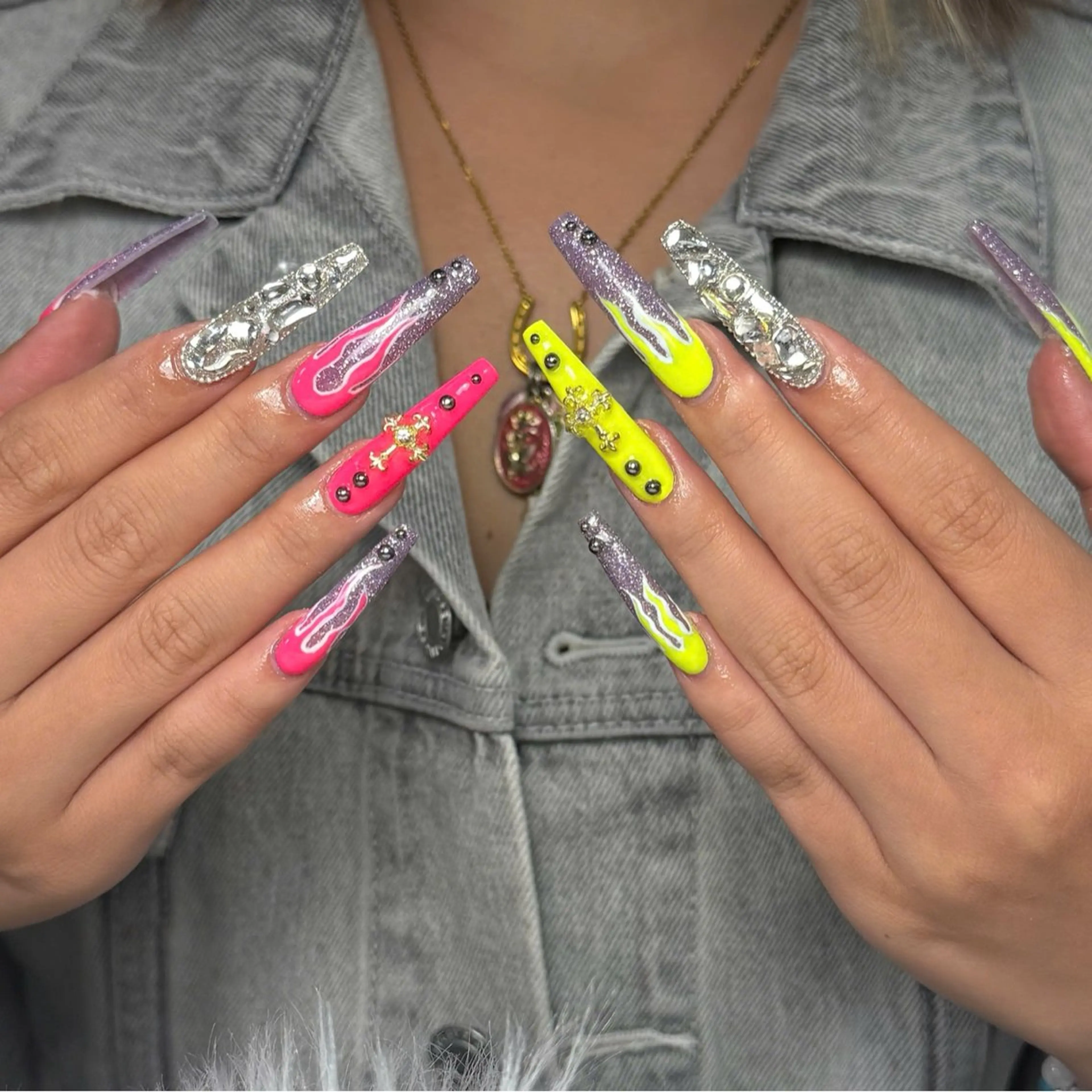 ネイル 長さ出し ジェルネイル 持ち込み オフィスネイル ワンカラーネイル ハンドネイル Michi Nail Staffのネイルデザイン