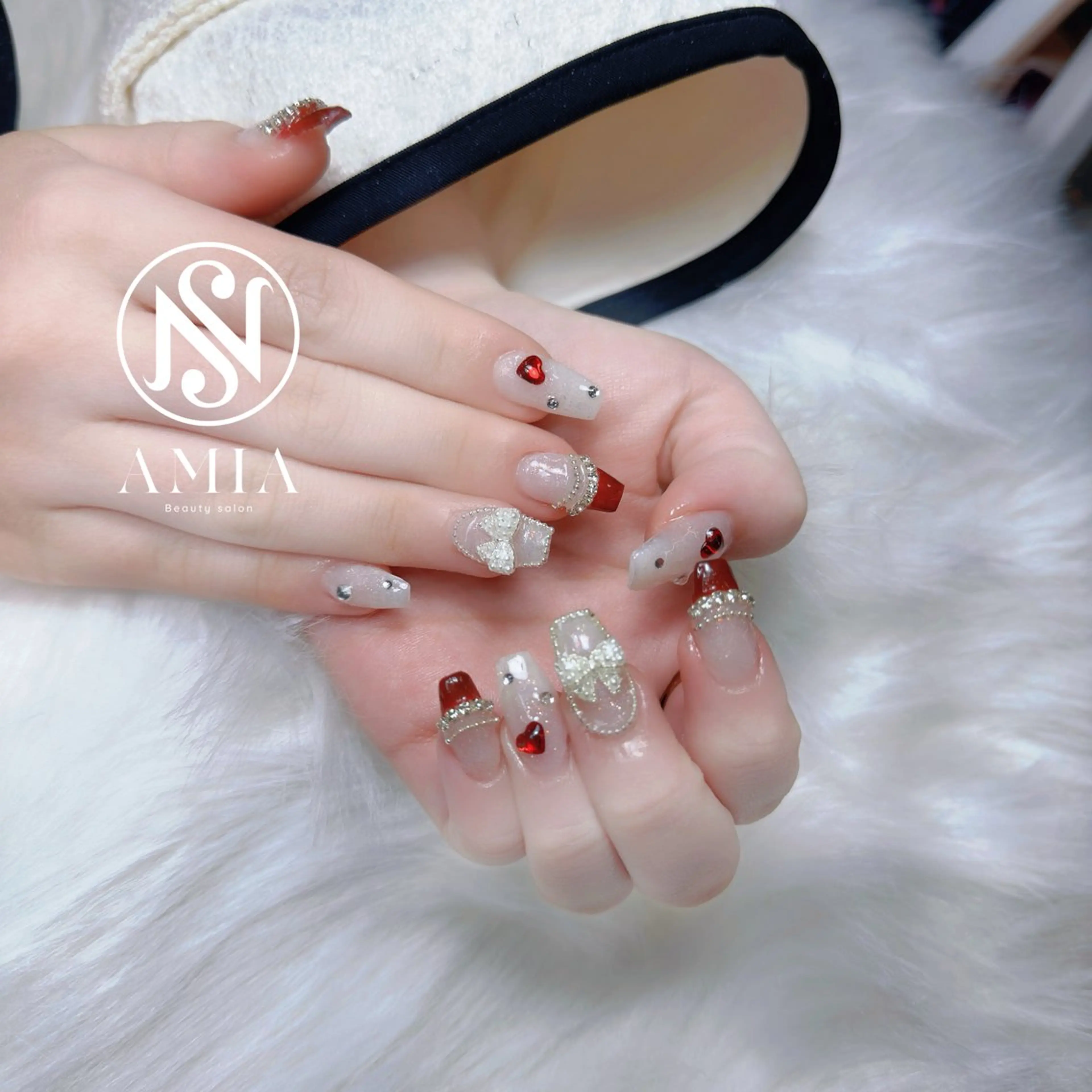 ロング ハンドネイル 🌟AMIA BEAUTY🌟のネイルデザイン