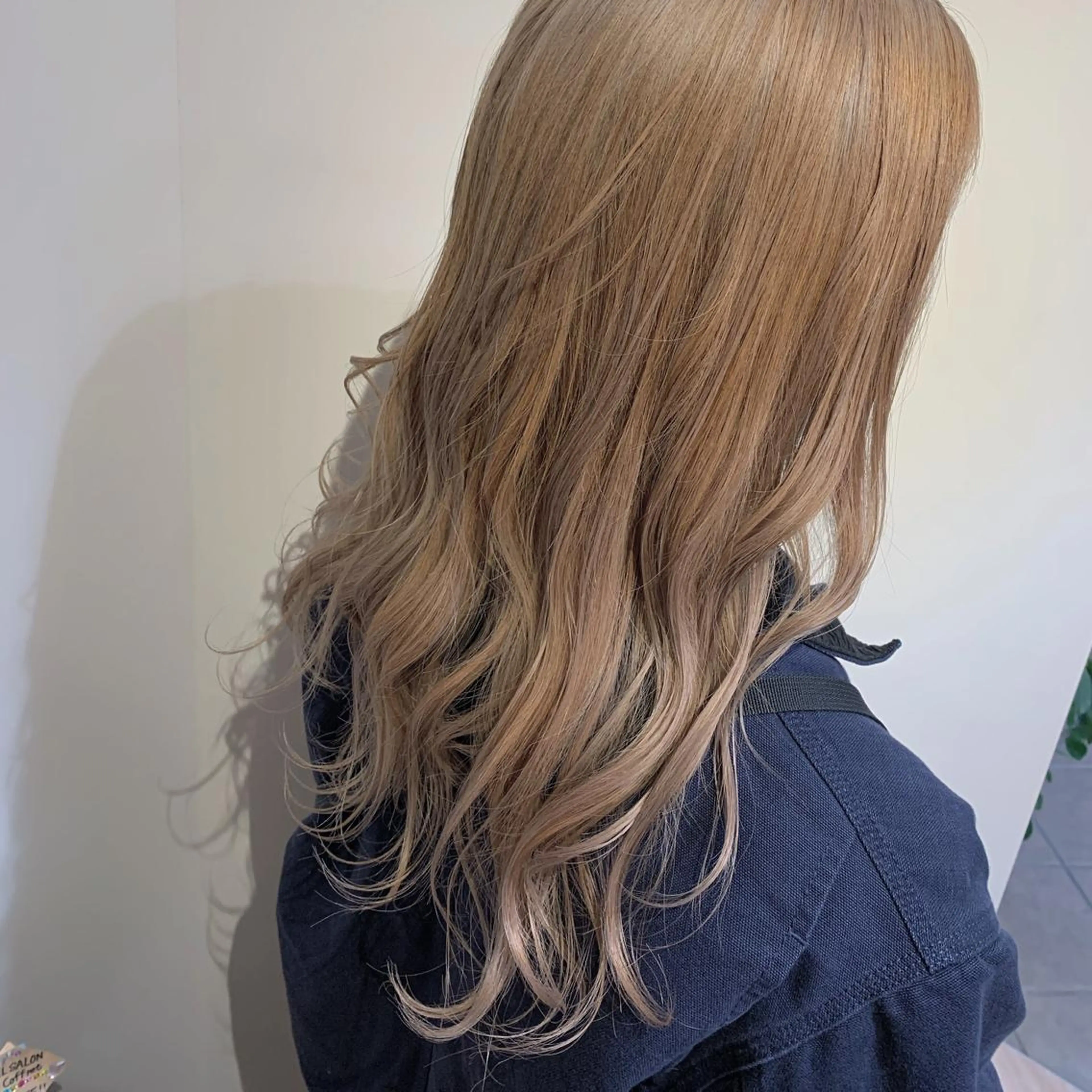 ロング カラー ハイトーンカラー 外国人風カラー ヘアカラー トリートメント メテオ ／ヘアカラー 西川菜実のヘアスタイル