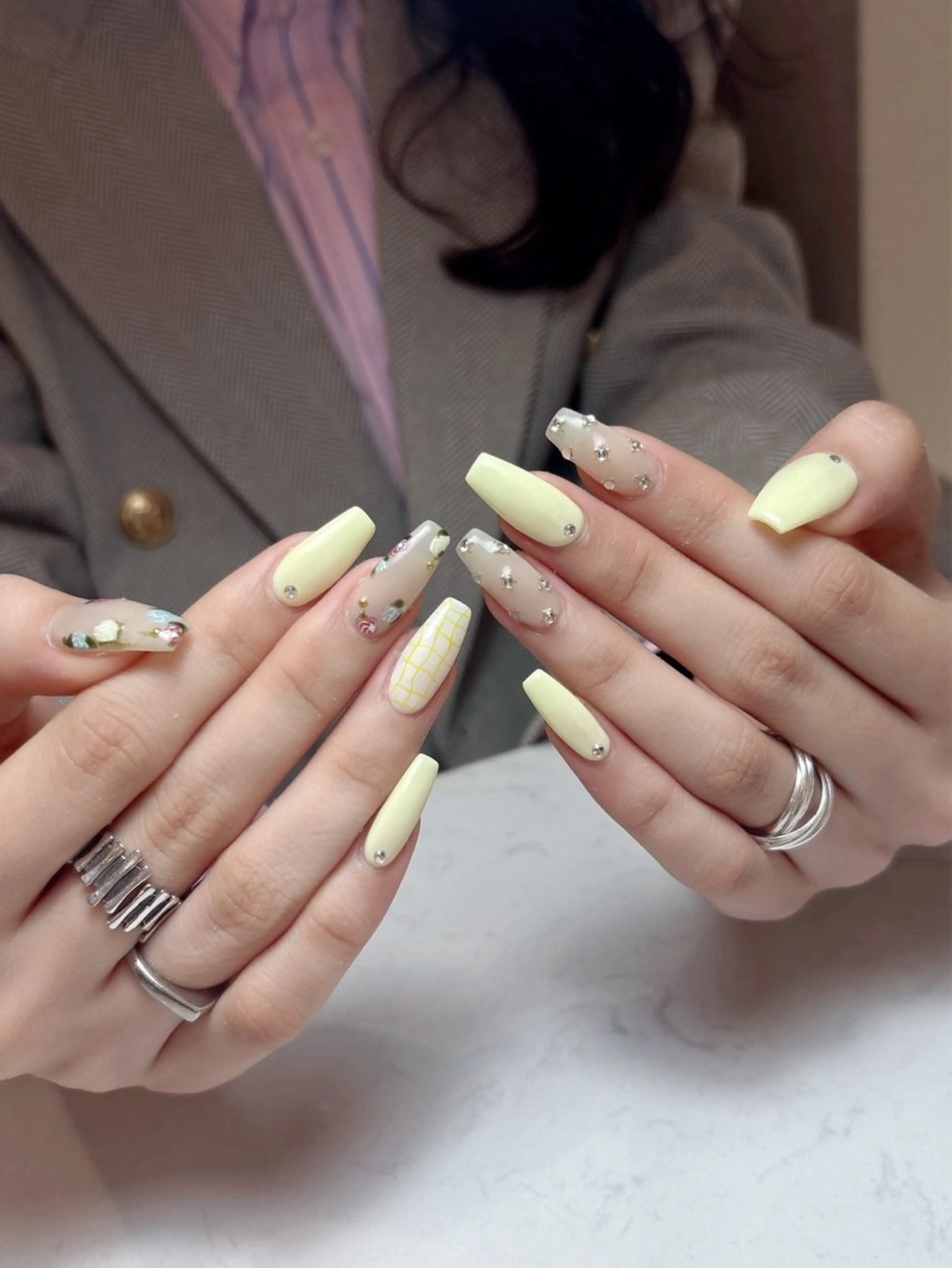 ネイル D.d nail Shiori🌼🌈のネイルデザイン