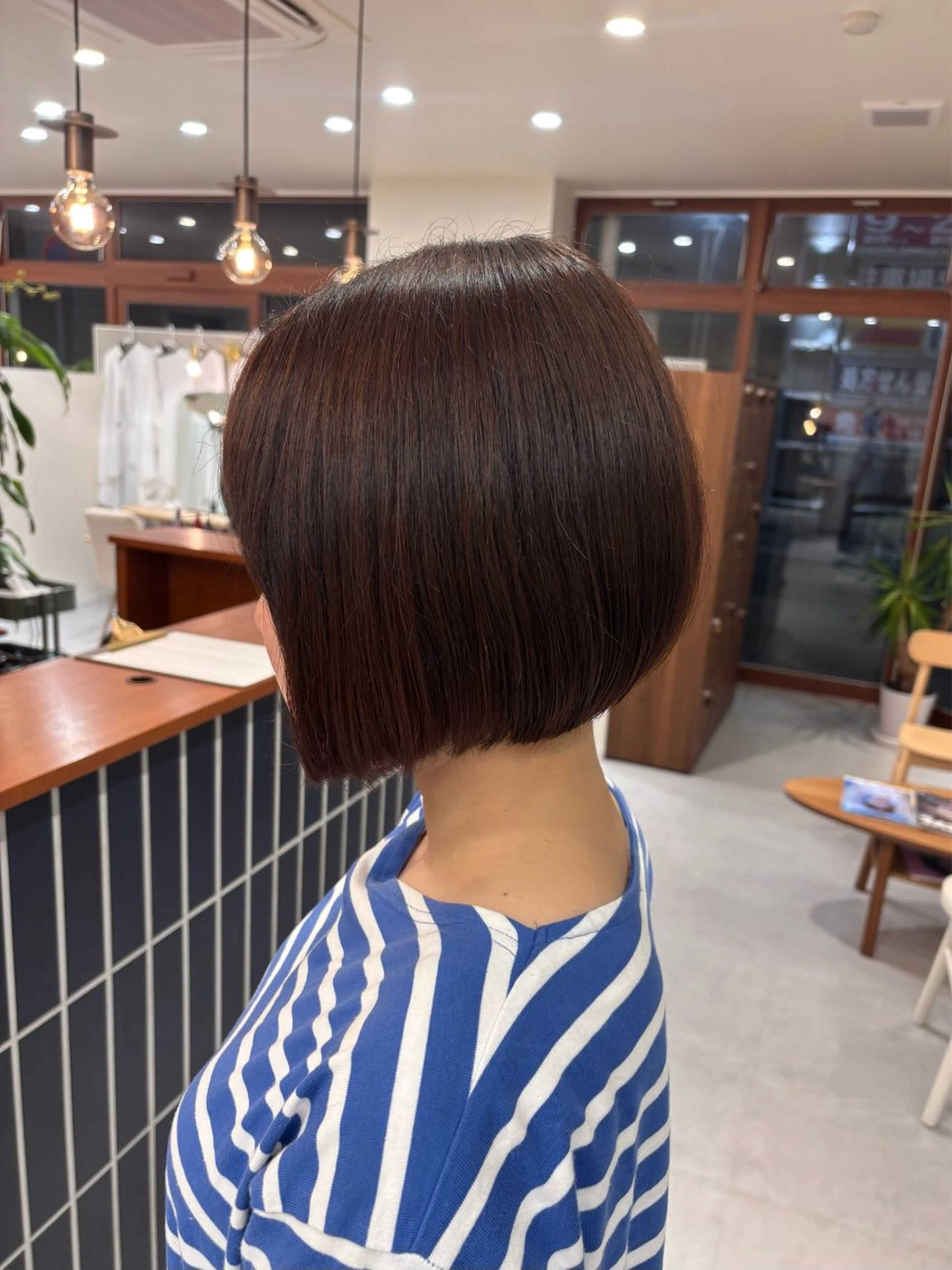 ショート 崎村 寧々のヘアスタイル