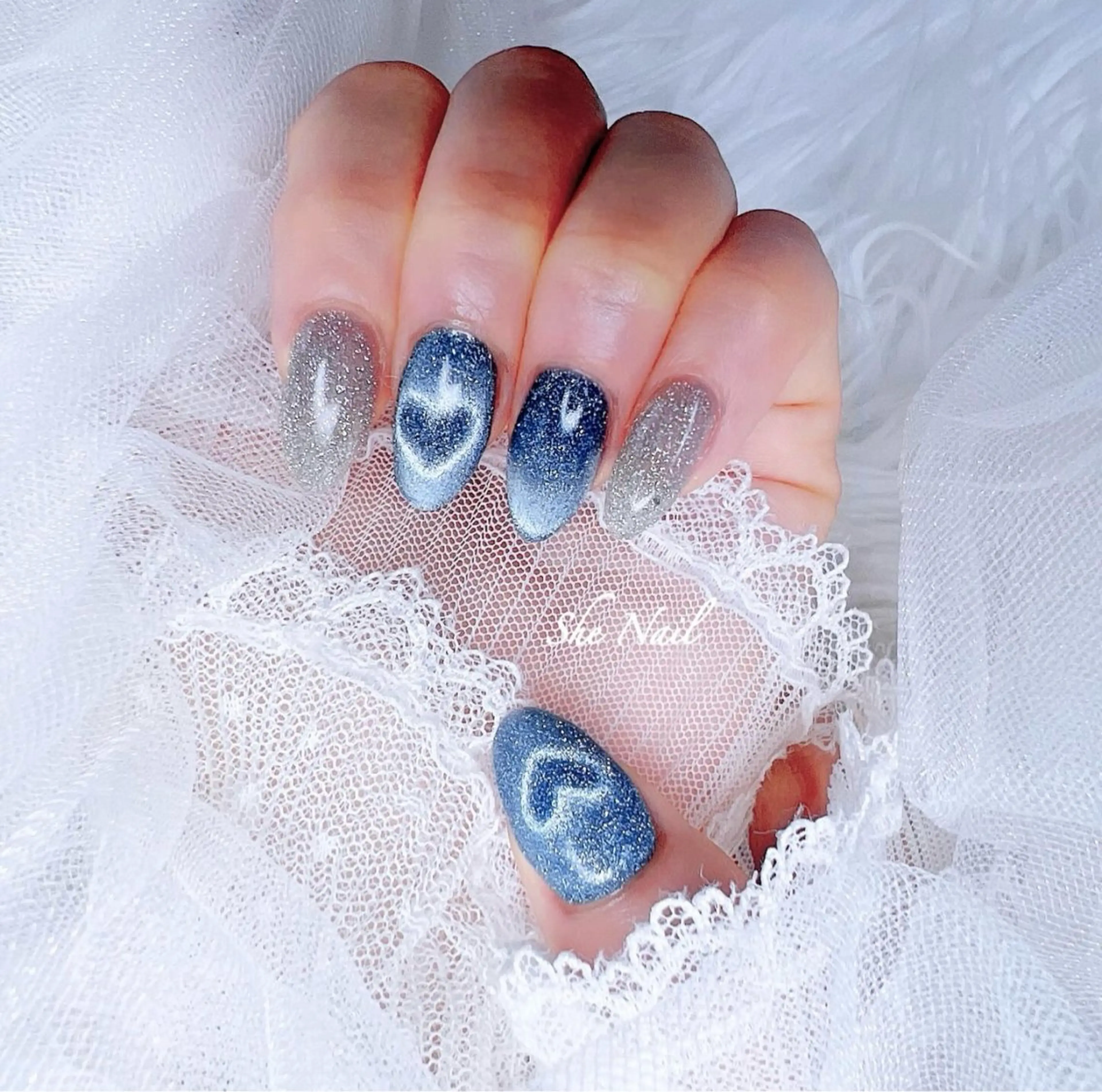 ネイル チークネイル ドット 長さ出し ハート キラキラネイル ハンドネイル She   Nail所属・ISA_ BELLAのネイルデザイン