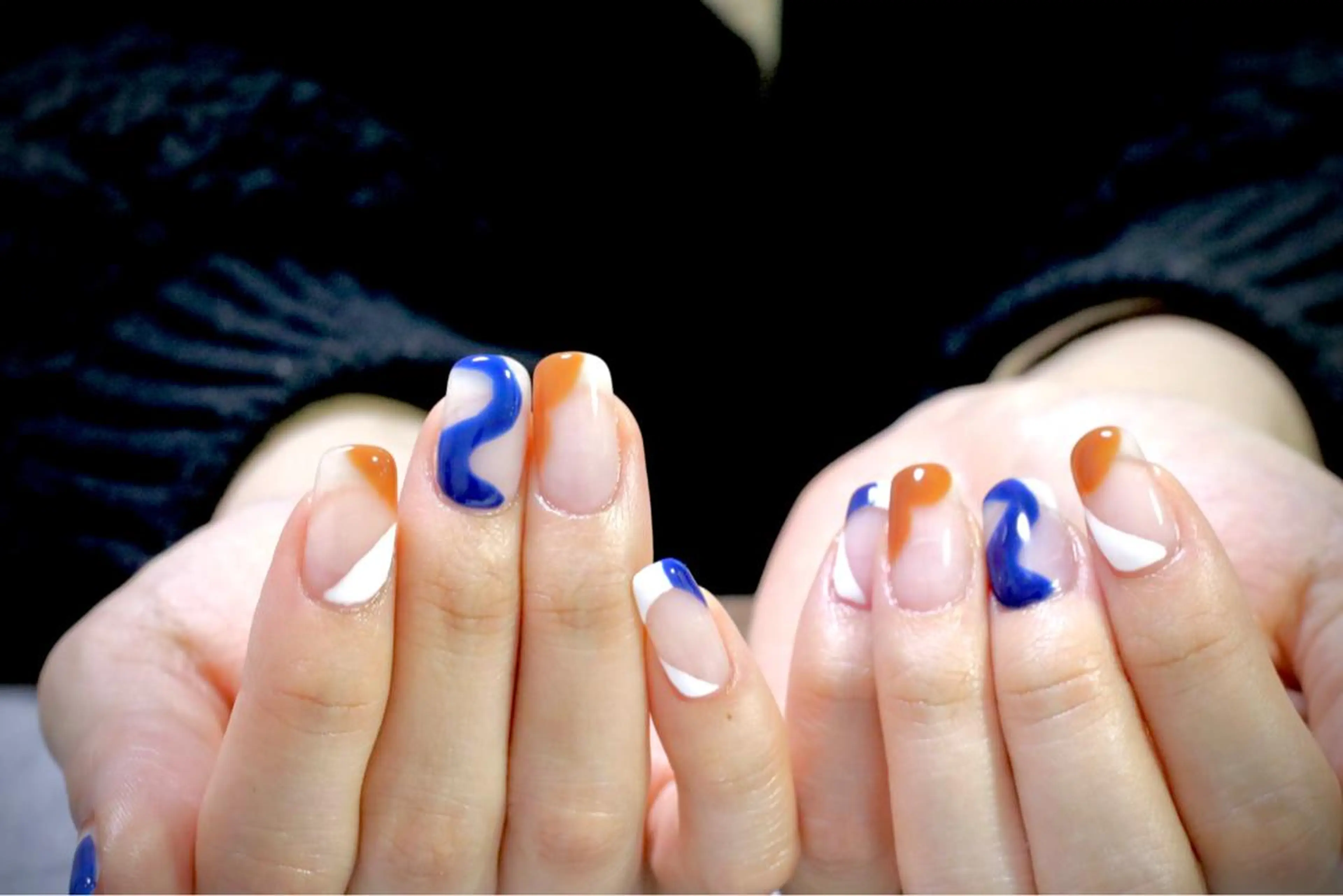 ネイル オーロラネイル カジュアル ジェルネイル ラメ(グリッター) マグネットネイル ハンドネイル MH Nailのネイルデザイン