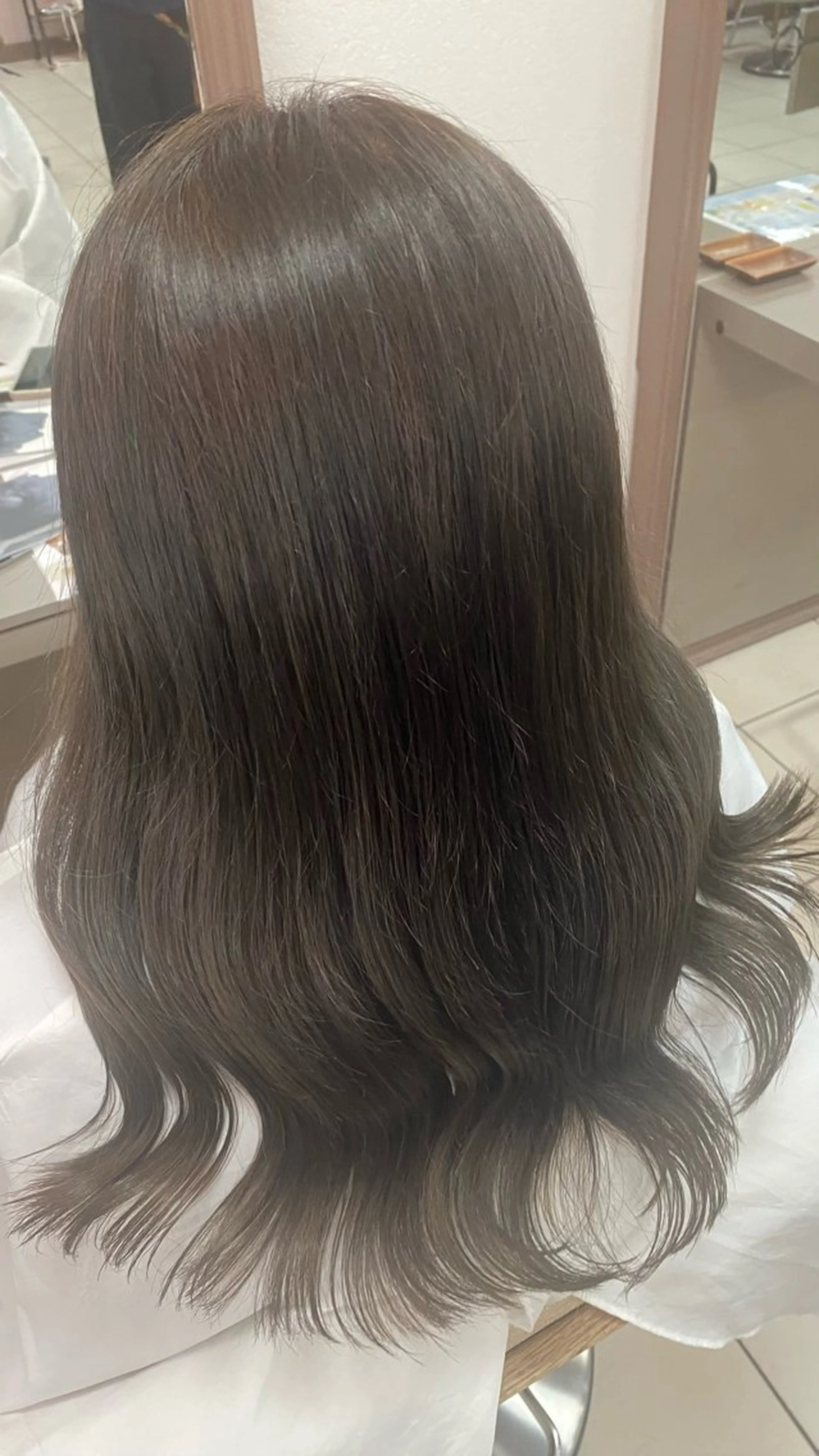 ロング カラー 黒田 海紘のヘアスタイル