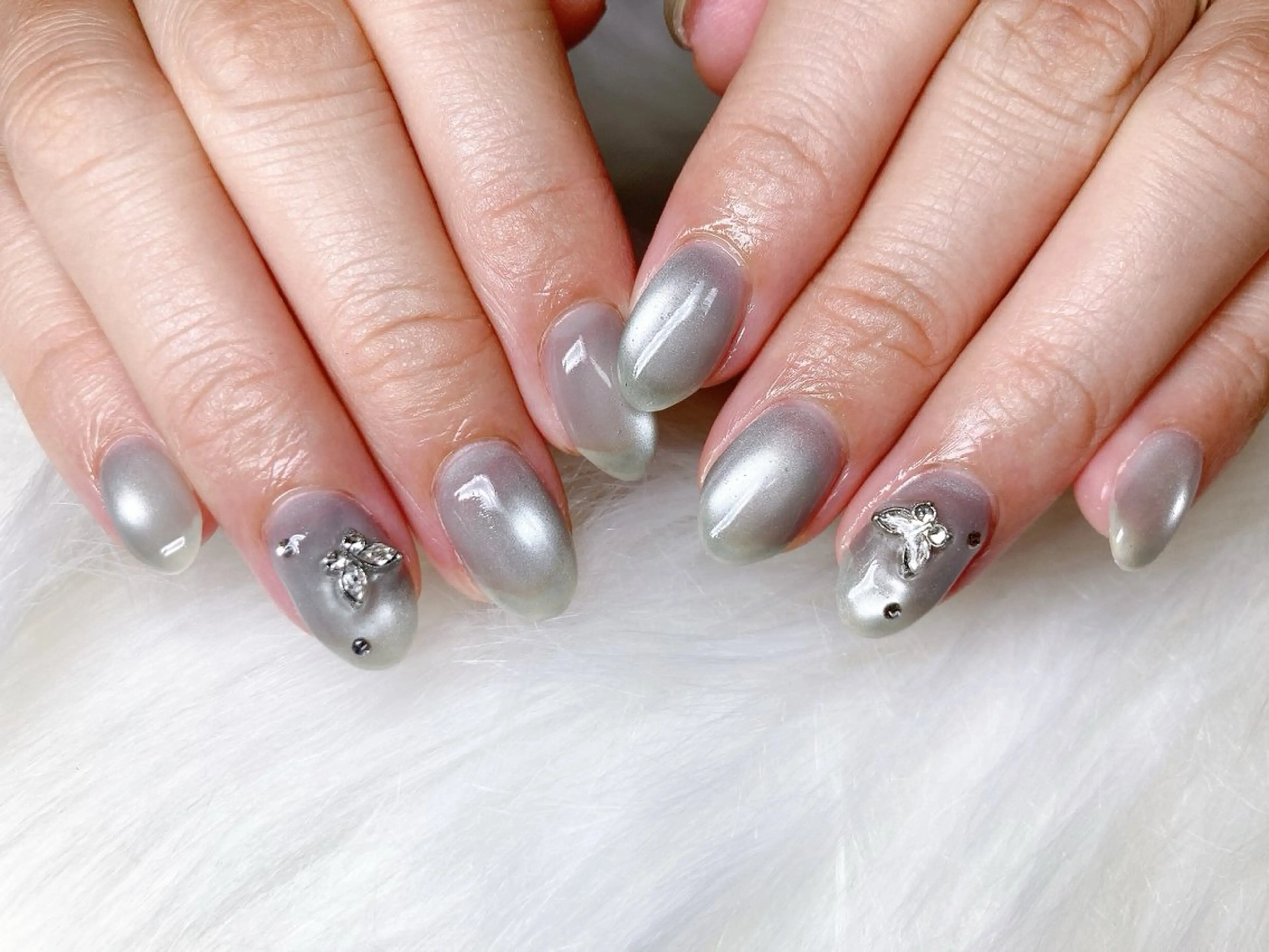 ネイル 寺山 千鶴のネイルデザイン