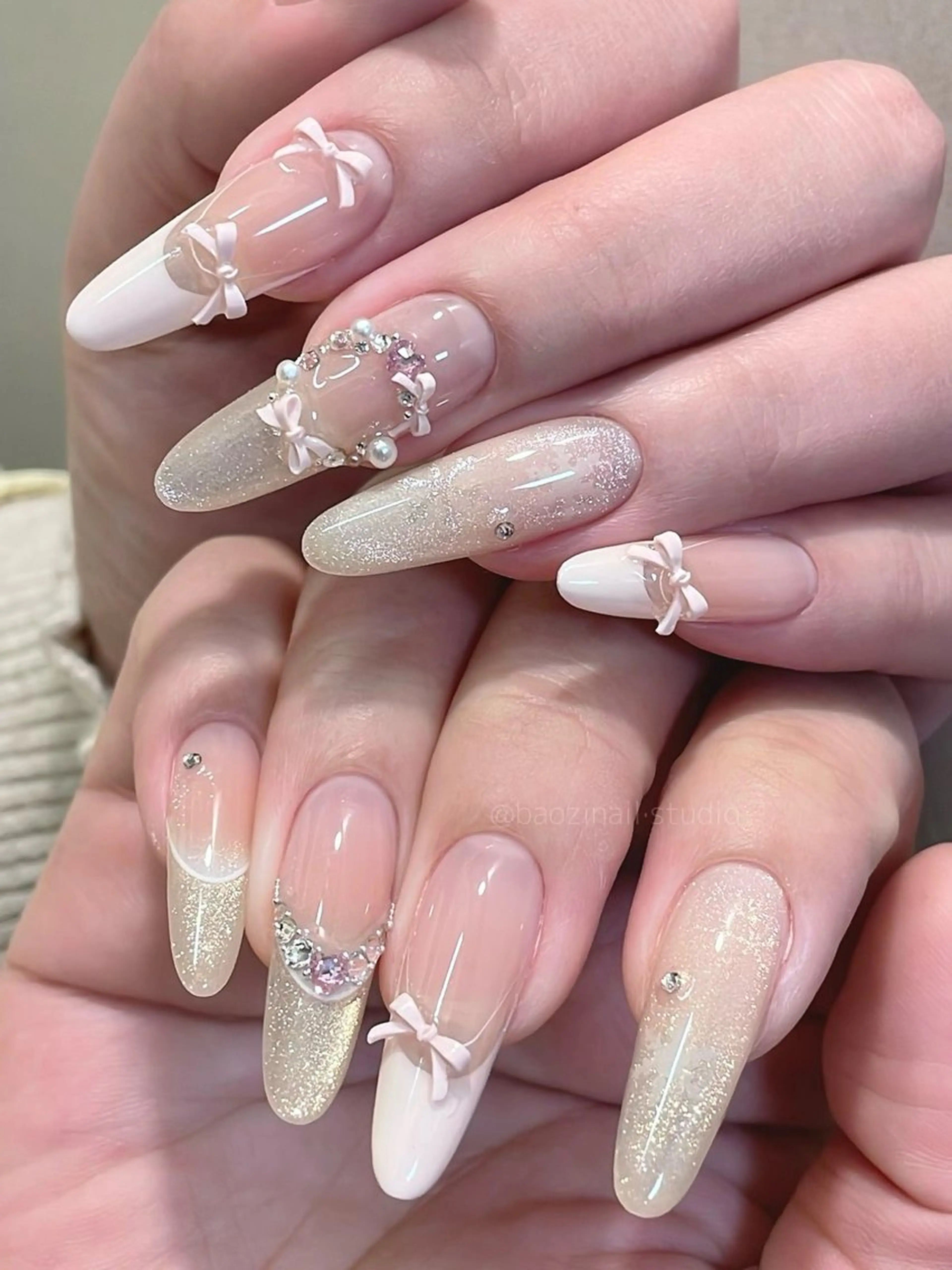 ネイル 長さ出し フレンチネイル グラデーション 卒業式 マグネットネイル ハンドネイル MIHANA NAILのネイルデザイン