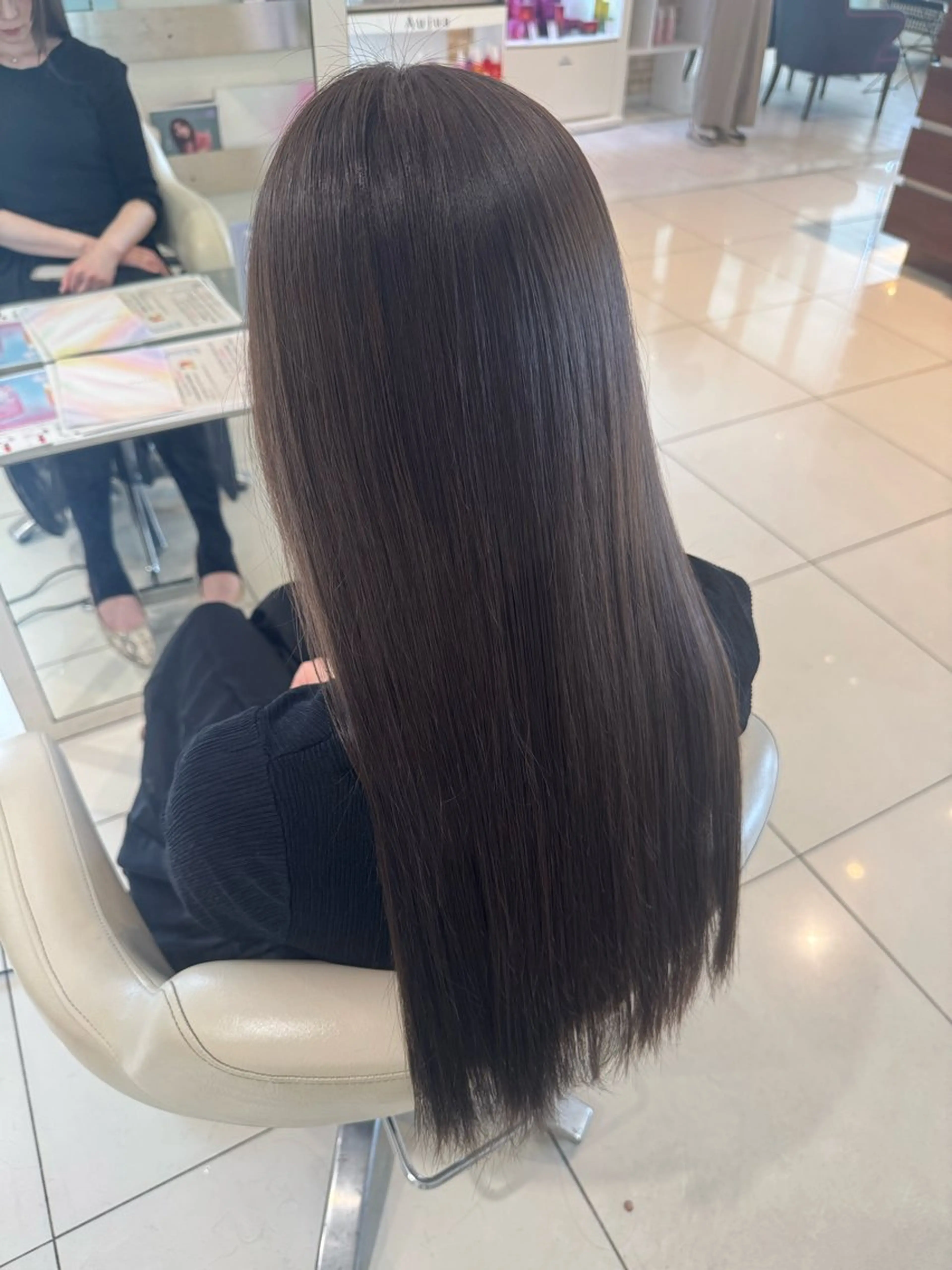 ロング ヘアカラー トリートメント 松下 紗季のヘアスタイル