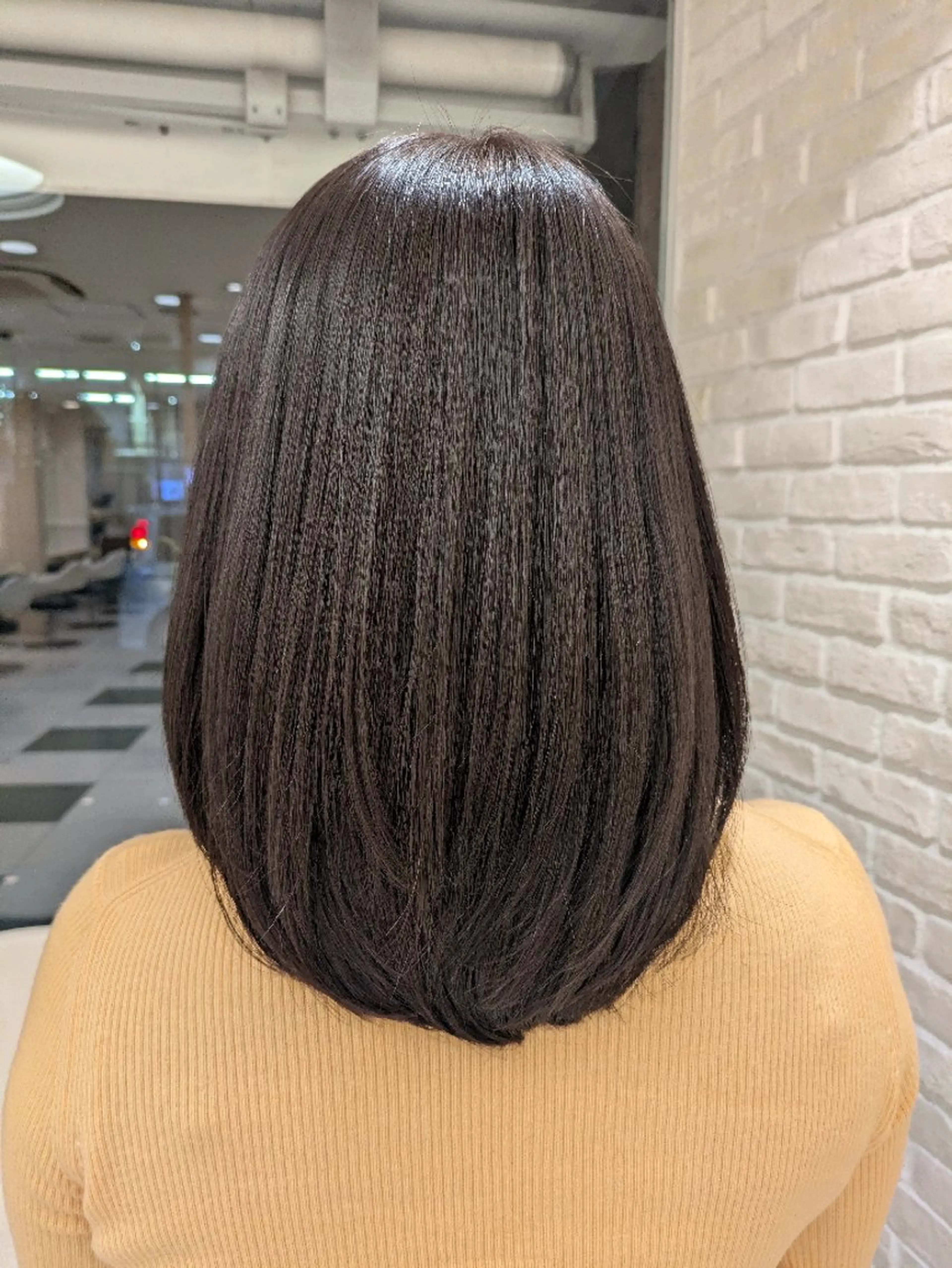 セミロング レイヤーカット カット ヘアカラー トリートメント 佐々木 萌のヘアスタイル