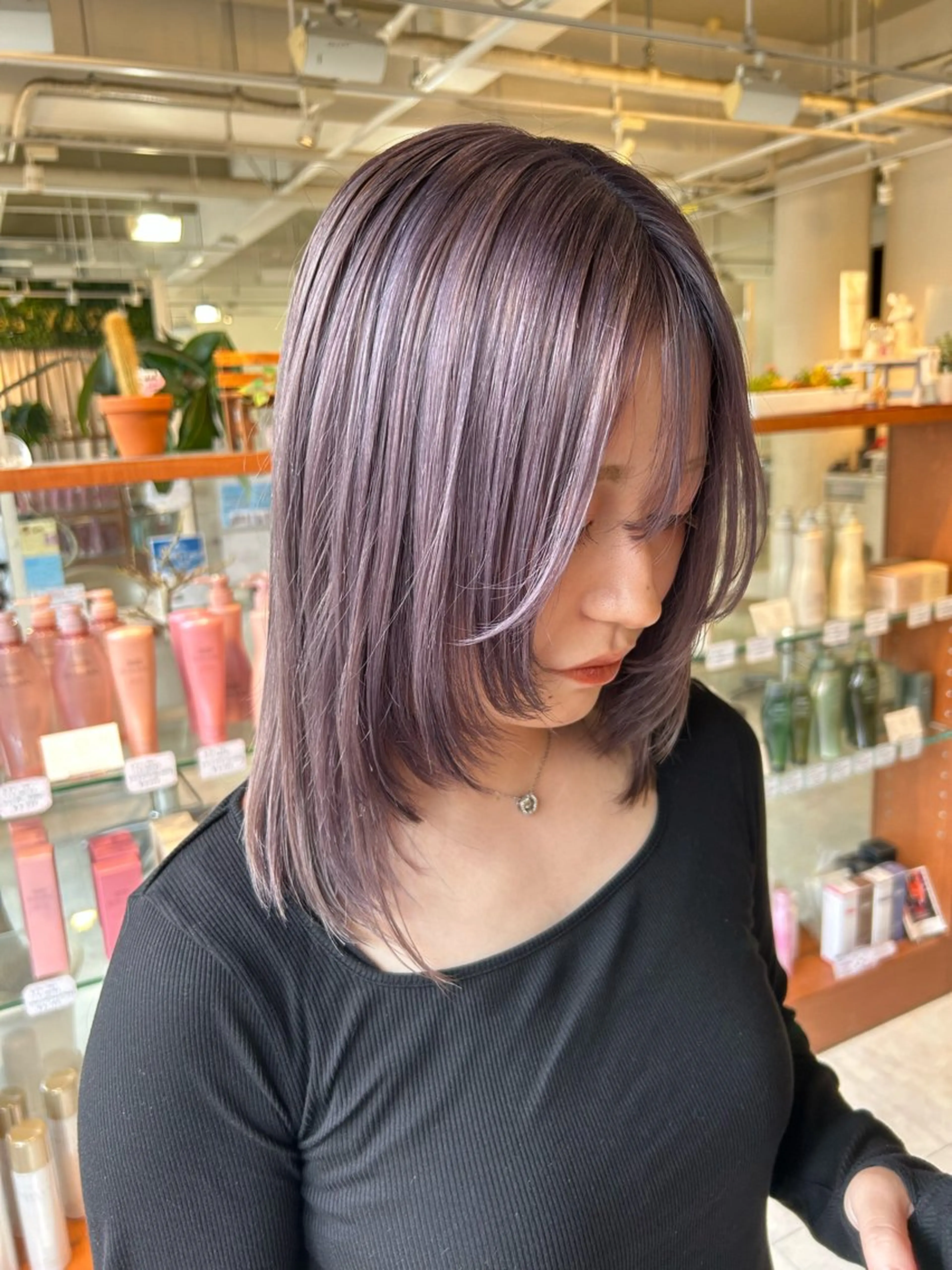 ミディアム カラー グレージュ パープルカラー パープルグレージュ ヘアカラー 小森 永のヘアスタイル