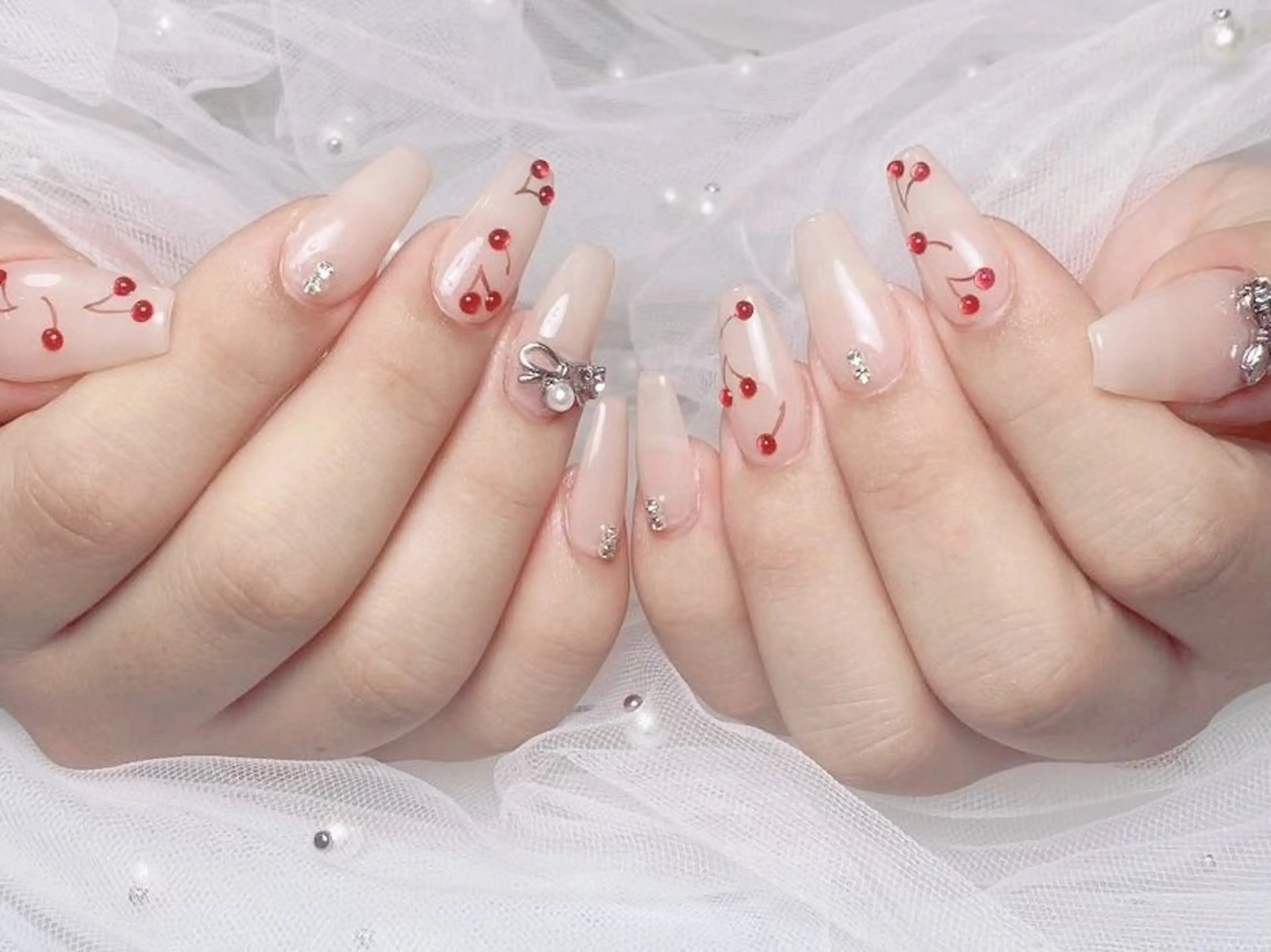 ネイル フレンチネイル ジェルネイル ハート 韓国ネイル マグネットネイル ハンドネイル ネイルサロン lotusのネイルデザイン