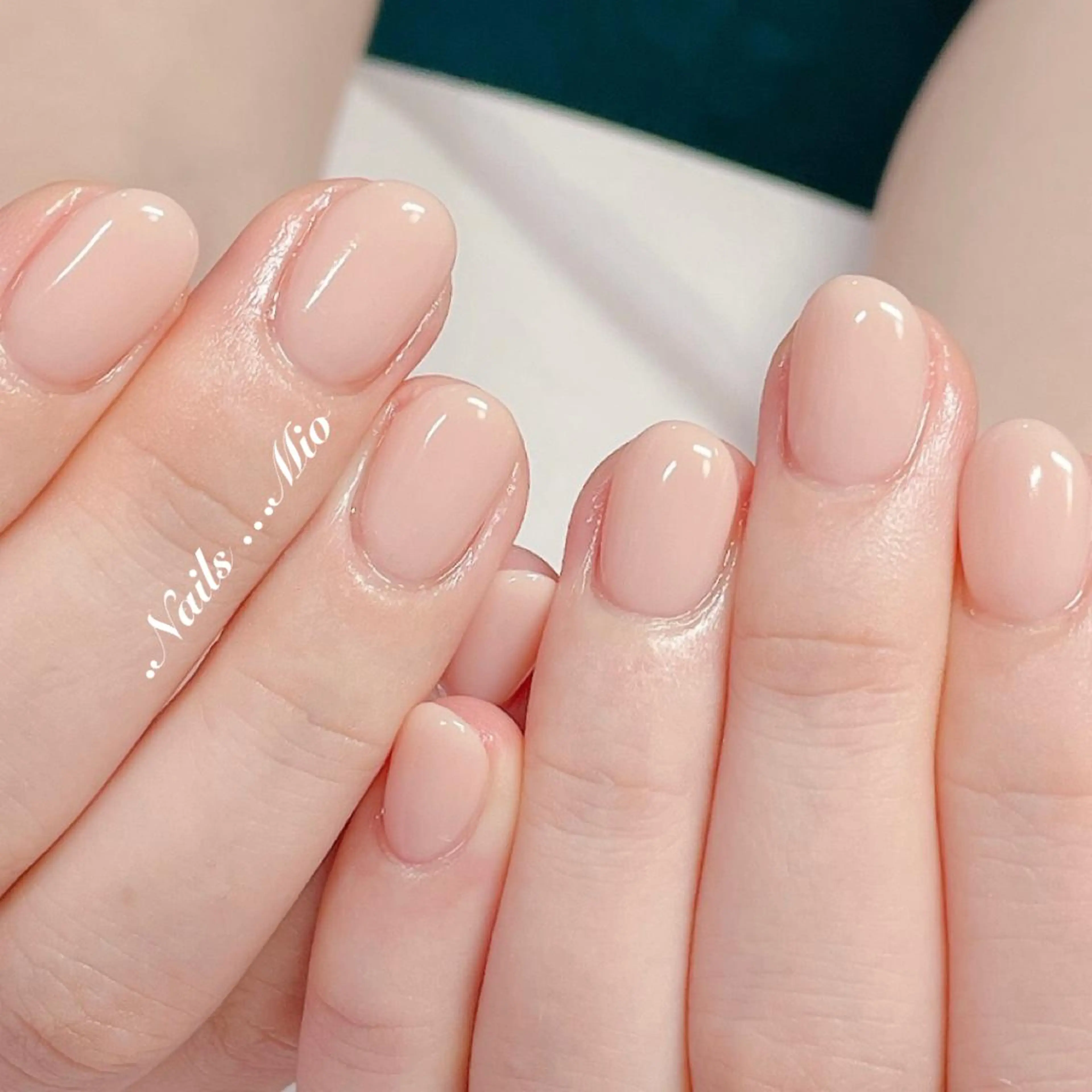 ネイル ジェルネイル ワンカラーネイル .Nails Mio 赤羽西ネイルサロンのネイルデザイン